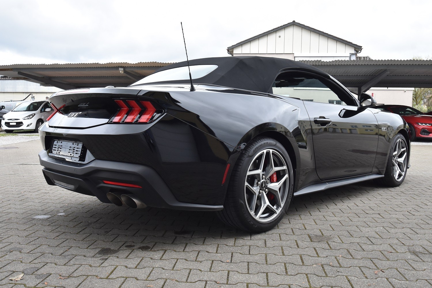 FORD Mustang Convertible 5.0 V8 GT Automat-image-4