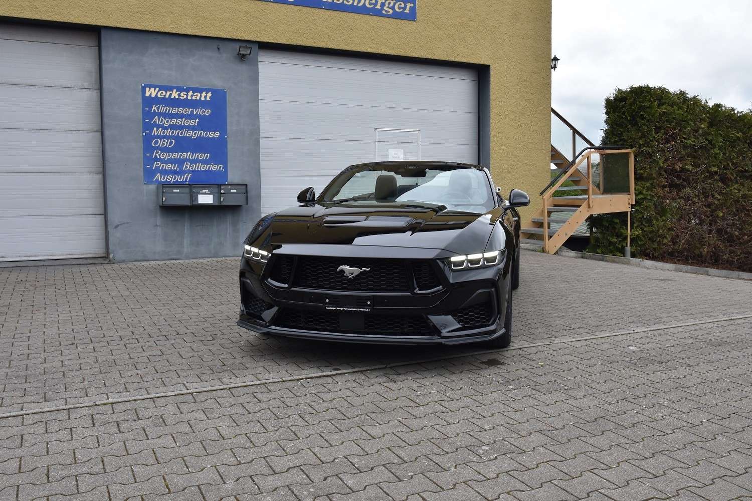 FORD Mustang Convertible 5.0 V8 GT Automat-image-11