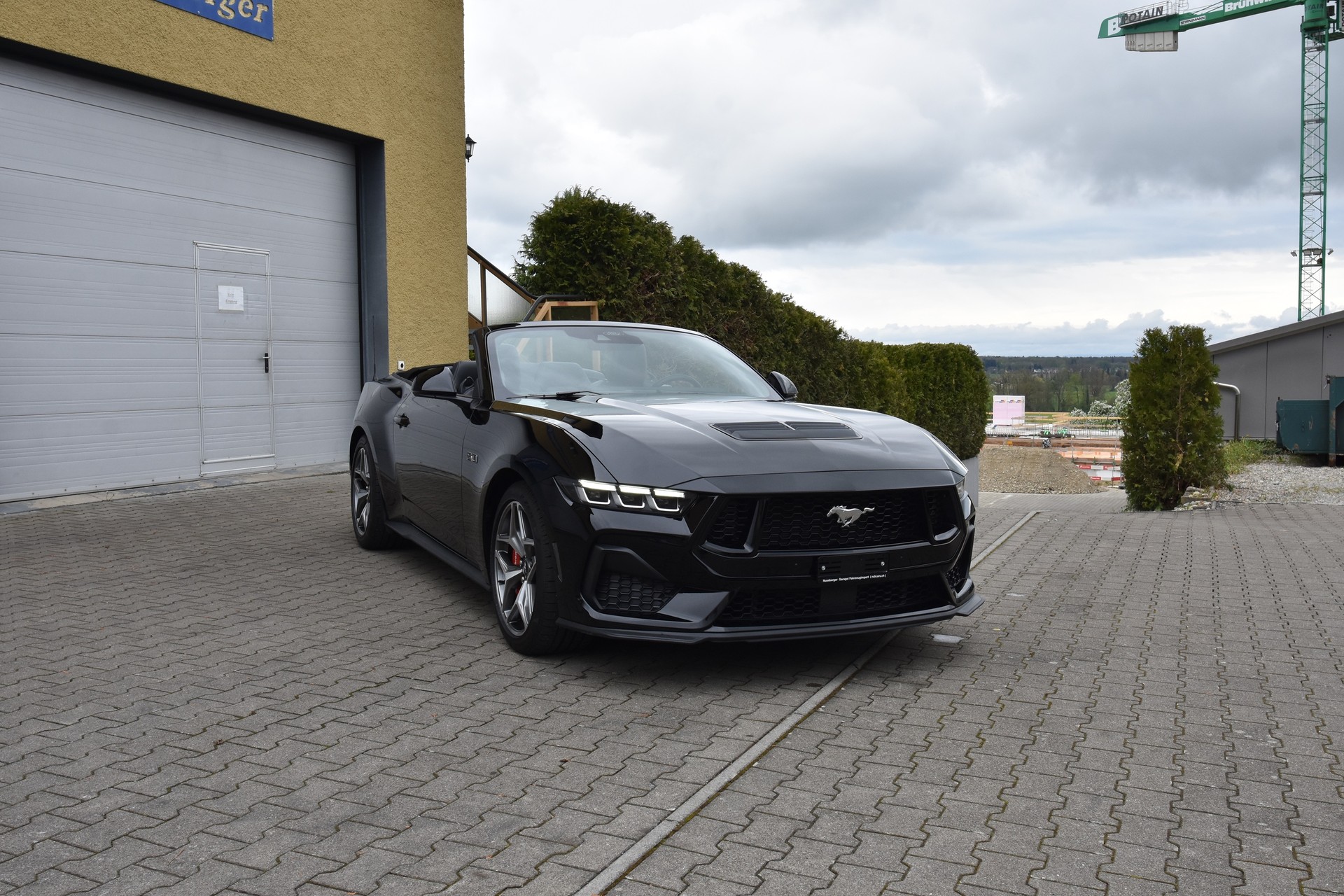 FORD Mustang Convertible 5.0 V8 GT Automat-image-3