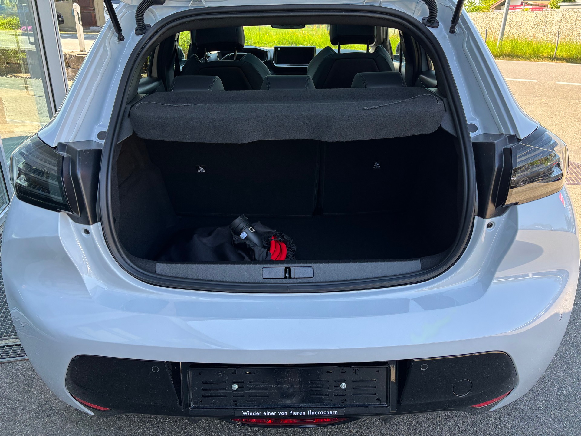 PEUGEOT 208 GT Elektrik 115kW-image-4