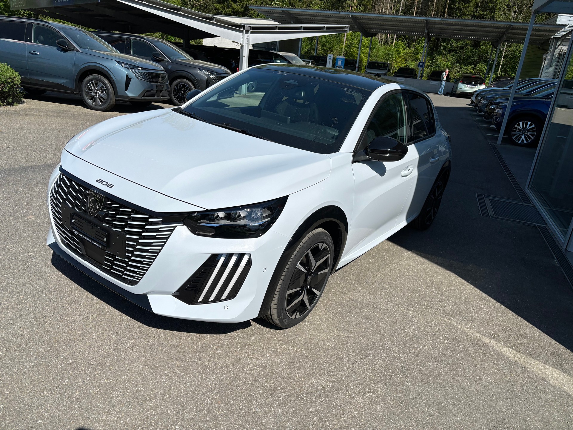 PEUGEOT 208 GT Elektrik 115kW-image-1