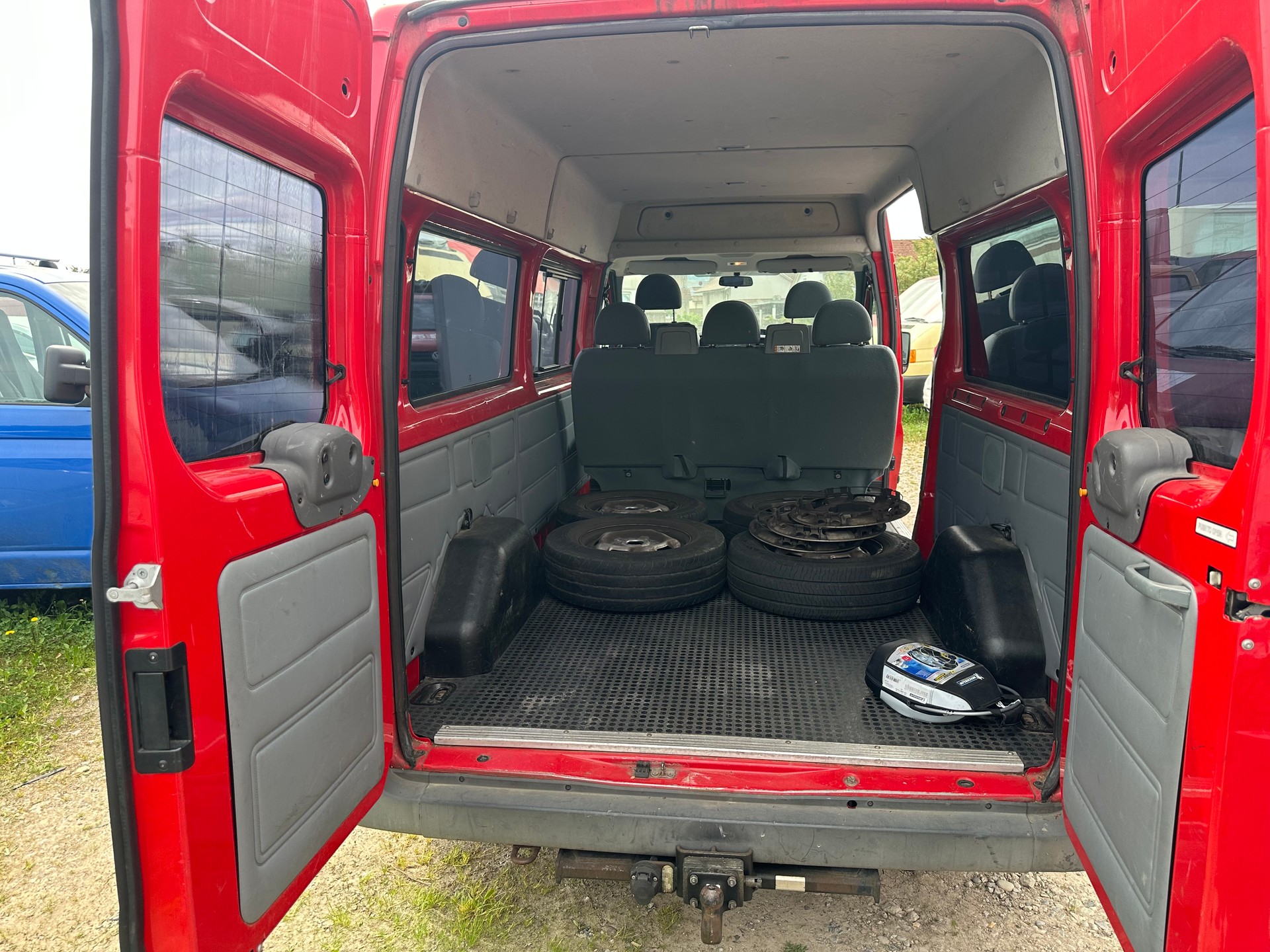 FORD Transit 2.2 TDCi 350 L-image-10