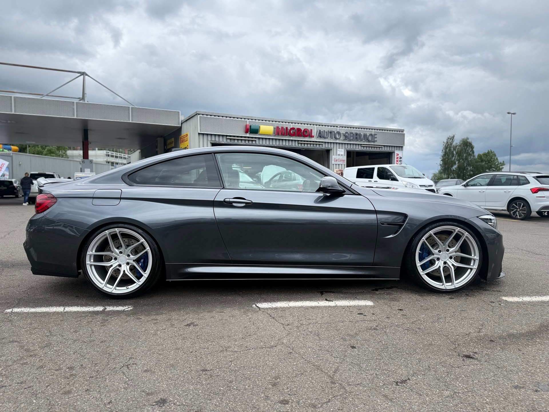 BMW M4 Coupé Competition DKG ° Grail Auspuffanlage ° Carbon Anbauteile ° Z-Performance °-image-11