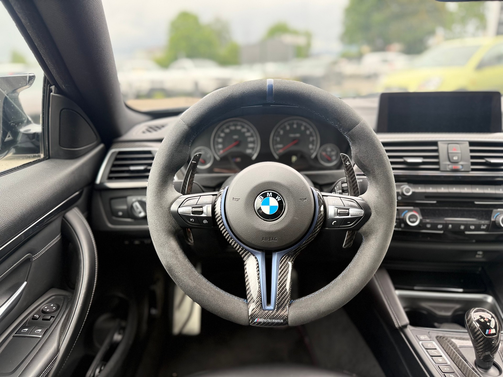 BMW M4 Coupé Competition DKG ° Grail Auspuffanlage ° Carbon Anbauteile ° Z-Performance °-image-14