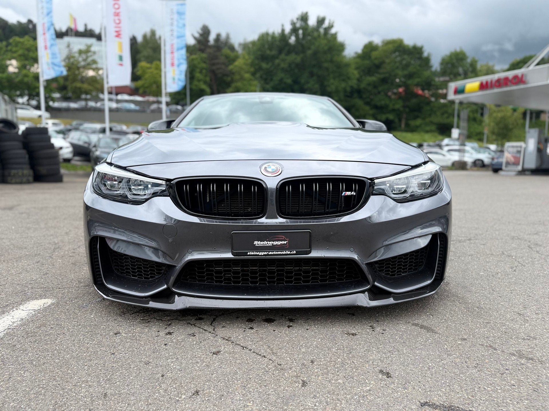 BMW M4 Coupé Competition DKG ° Grail Auspuffanlage ° Carbon Anbauteile ° Z-Performance °-image-3
