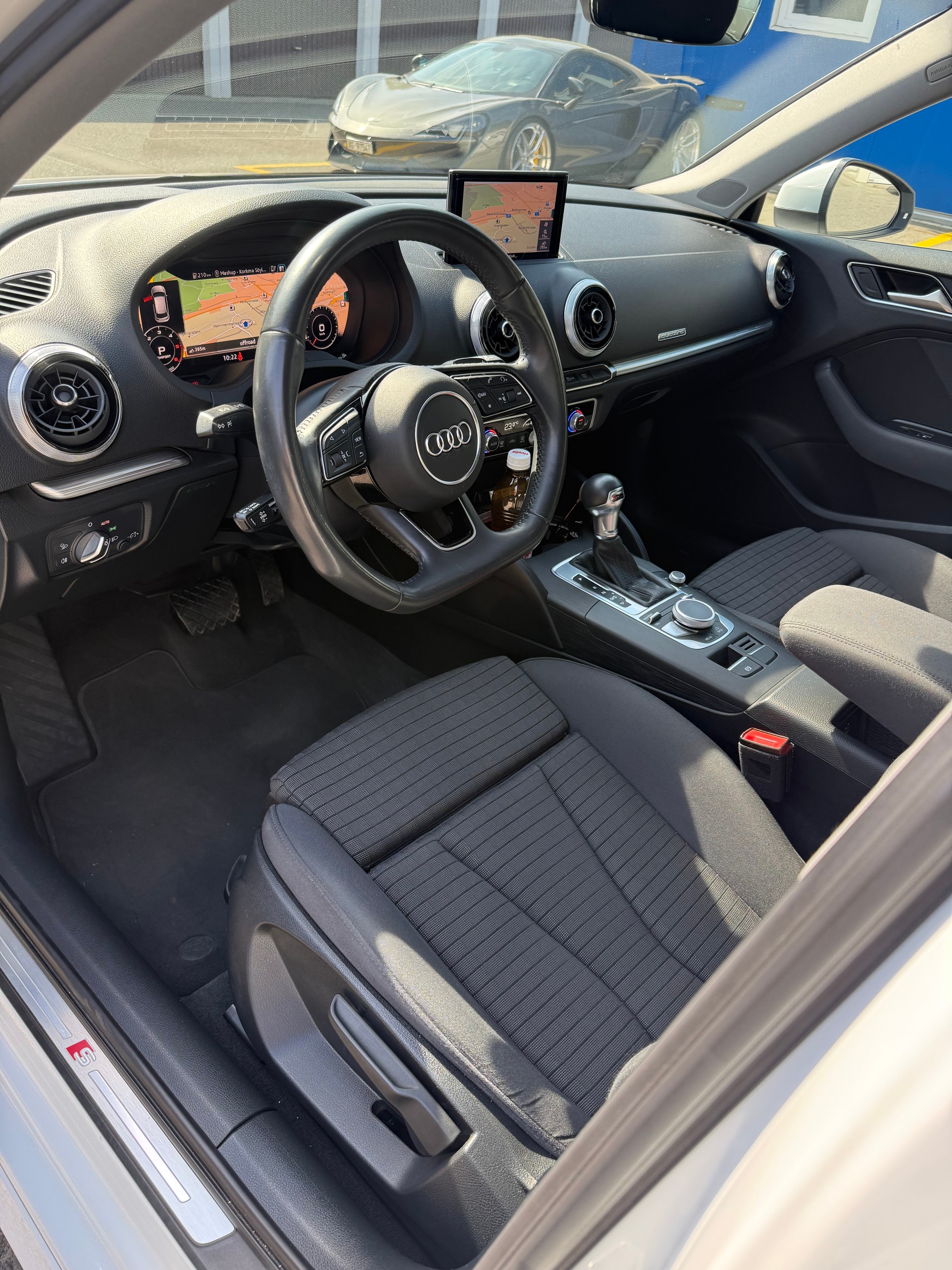 AUDI A3 Sportback 2.0 TDI Sport S-tronic quattro-image-6