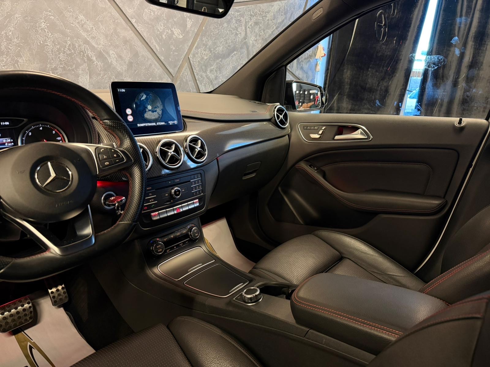 MERCEDES-BENZ B 220 CDI Swiss Star Edition AMG Line 4Matic-image-9