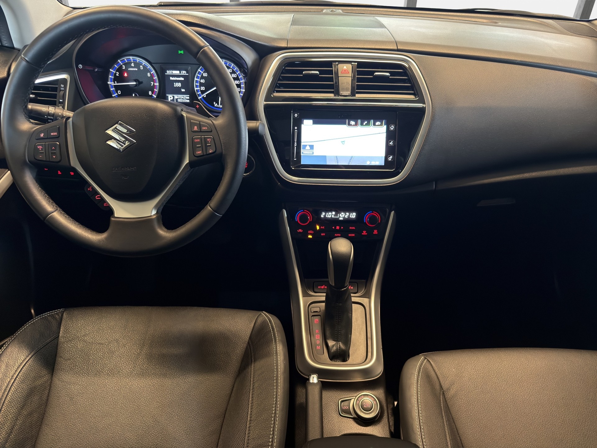 SUZUKI SX4 S-Cross 1.4 16V Compact Top 4WD Automatic*TOP ZUSTAND*TOP AUSSTATTUNG*NUR 32000 KM*-image-6