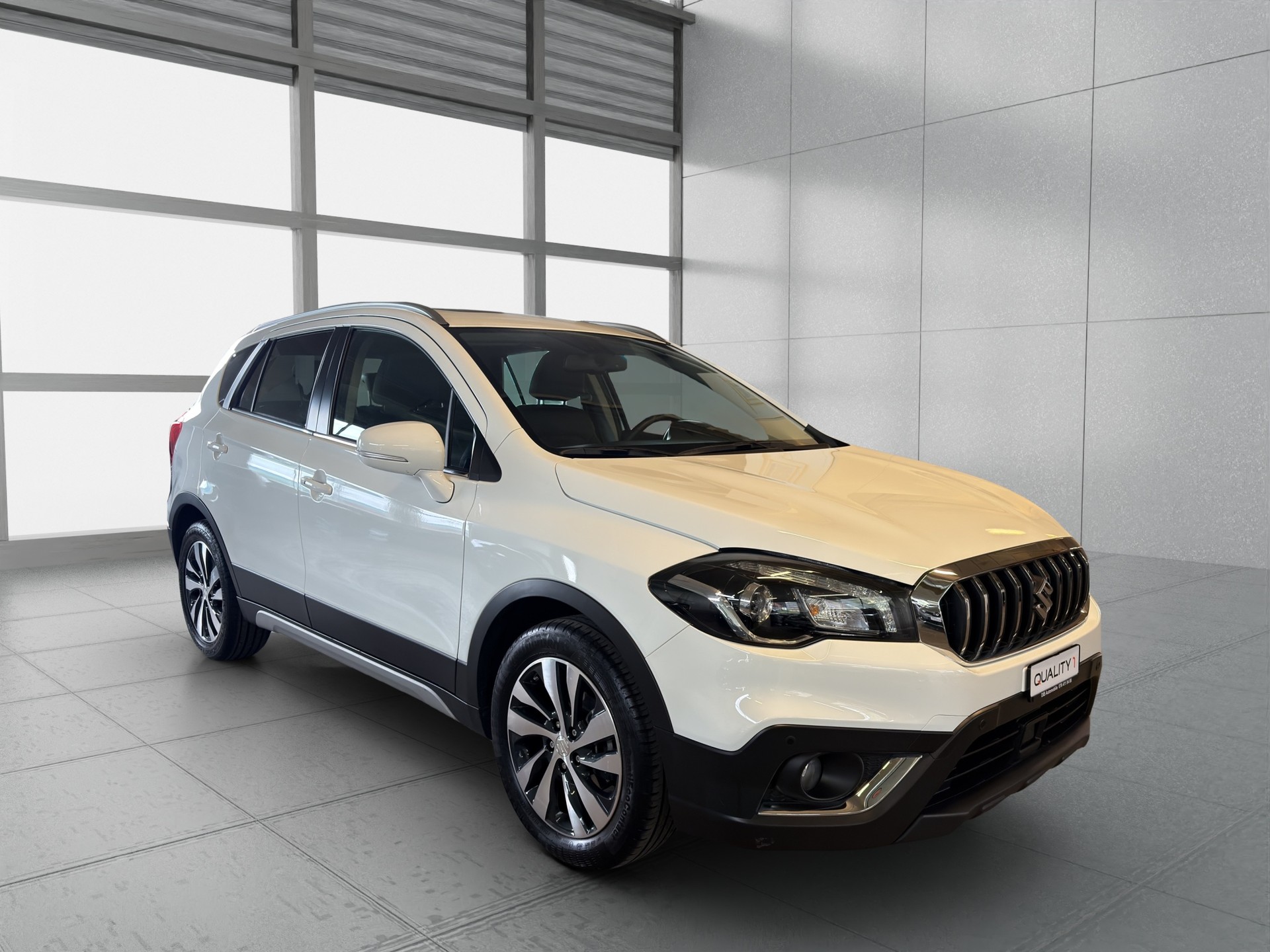SUZUKI SX4 S-Cross 1.4 16V Compact Top 4WD Automatic*TOP ZUSTAND*TOP AUSSTATTUNG*NUR 32000 KM*-showroom-element-2