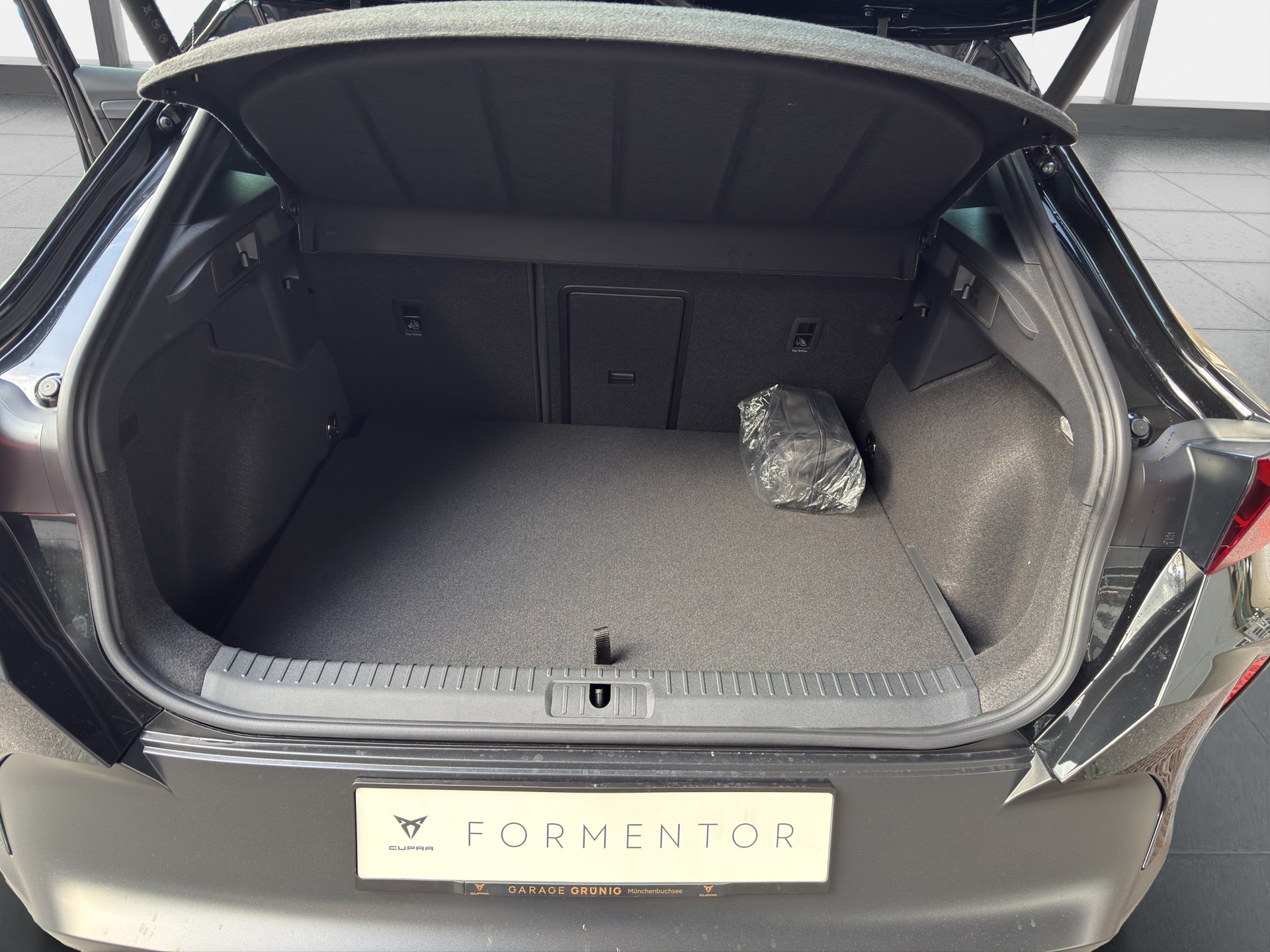 CUPRA Formentor 2.5TSI VZ5 Prime Edition 4Drive DSG-image-12