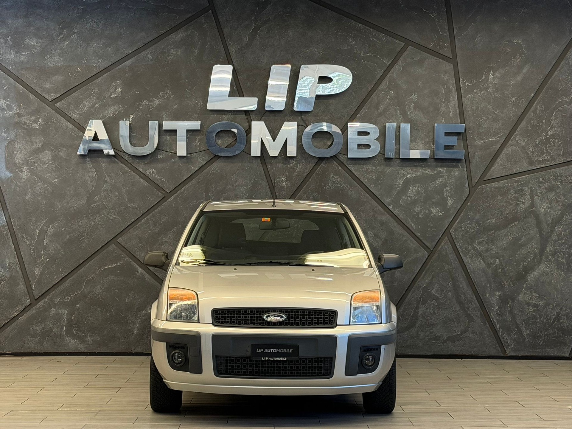 FORD Fusion 1.6 16V Trend-image-1