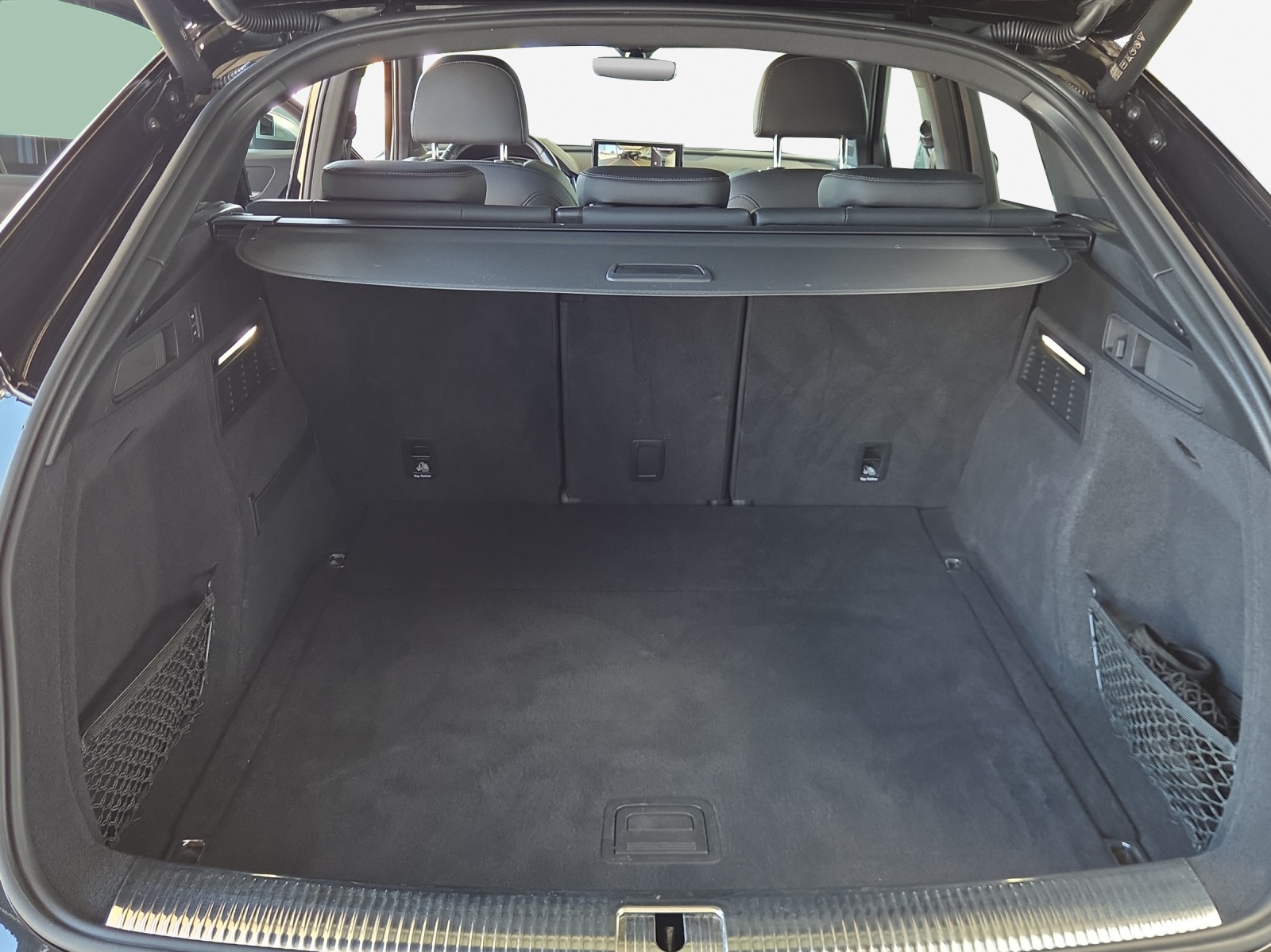 AUDI SQ5 Sportback TDI quattro tiptronic-image-12