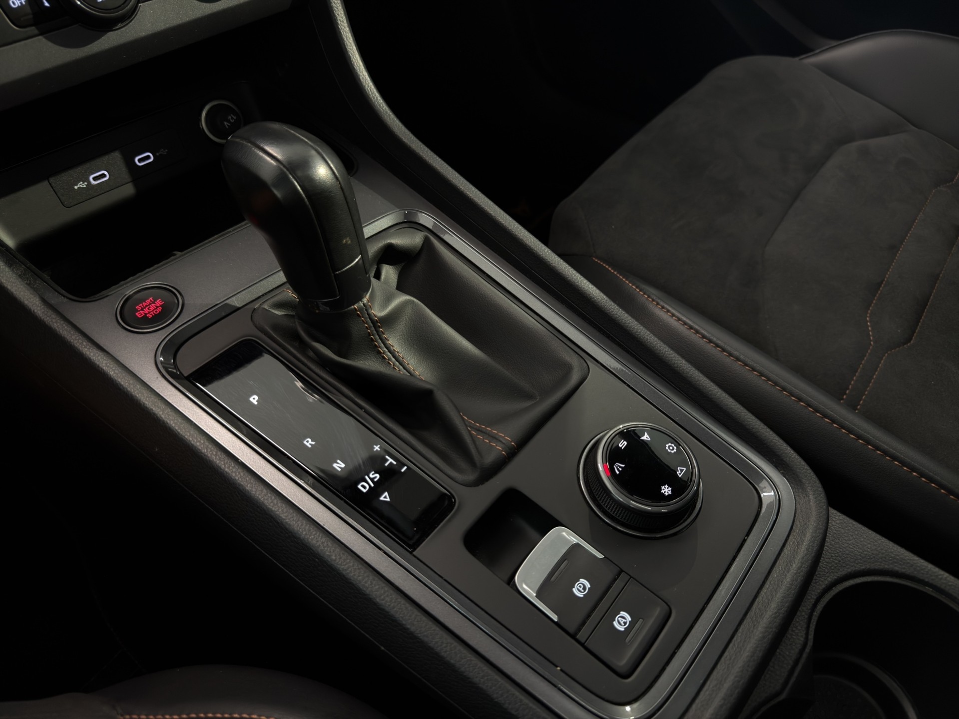 CUPRA Ateca 2.0TSI VZ 4Drive DSG-image-17