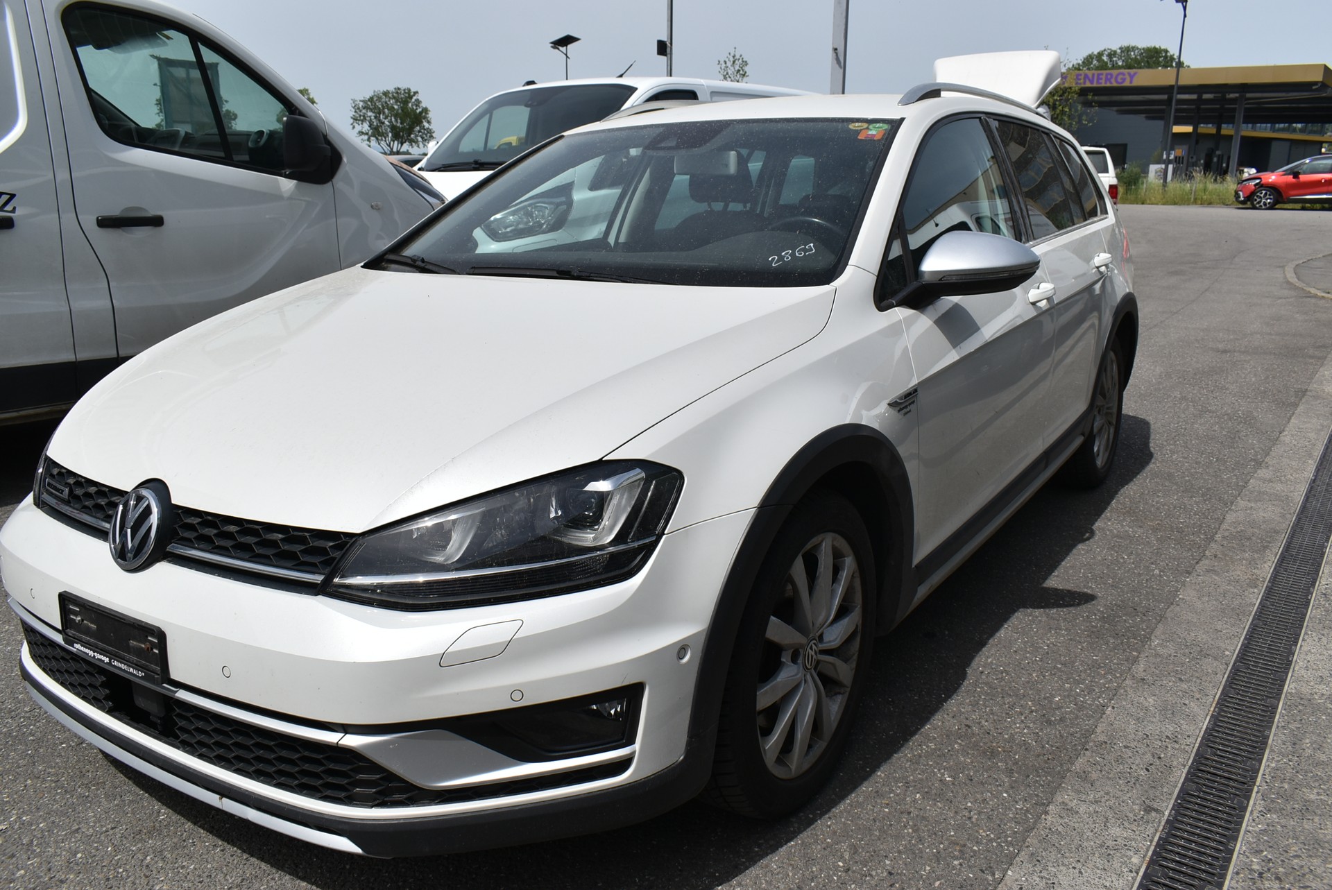 VW Golf 2.0 TDI Alltrack 4Motion-image-4
