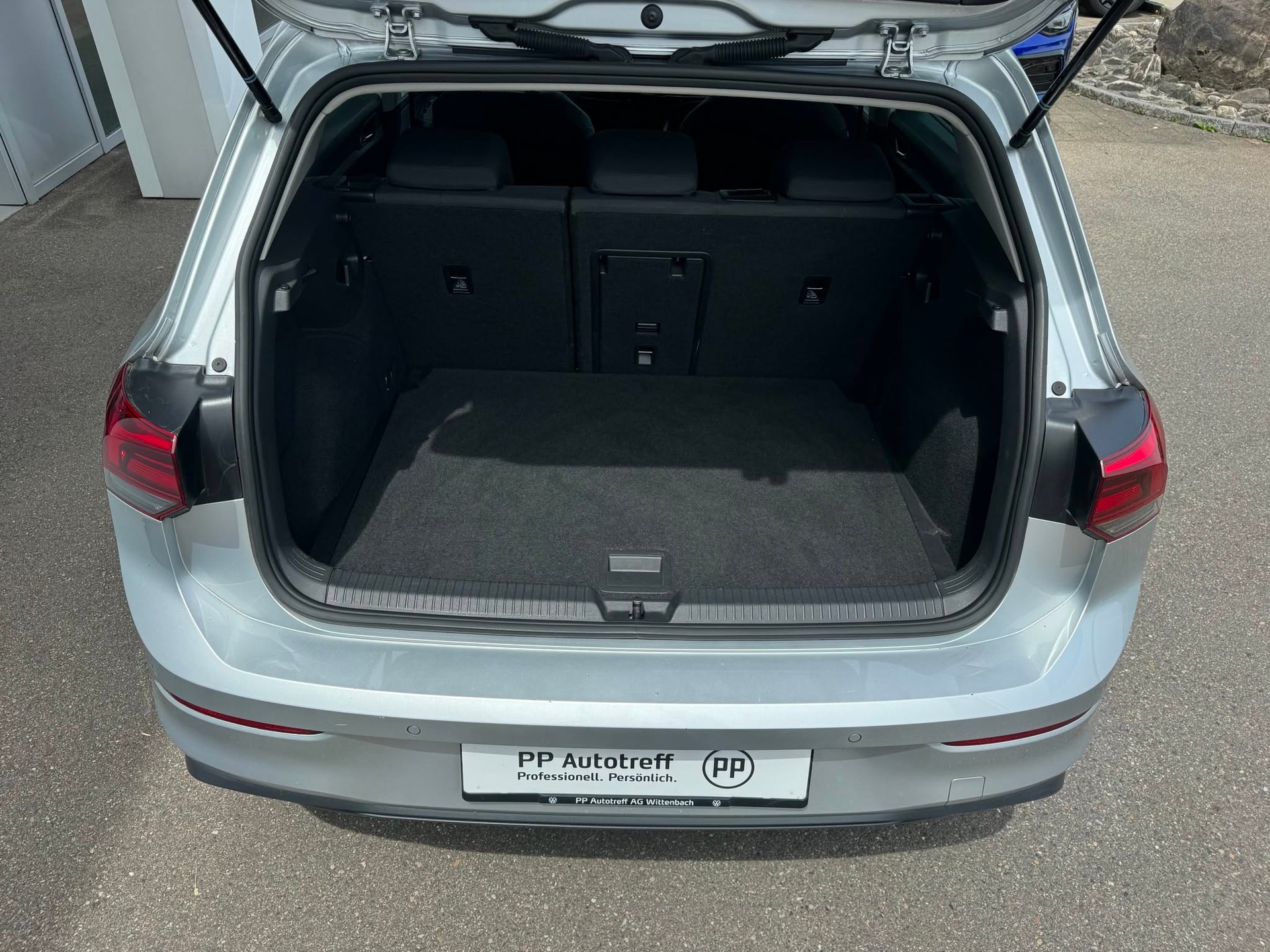 VW Golf 1.0 eTSI mHEV ACTLife DSG-image-4