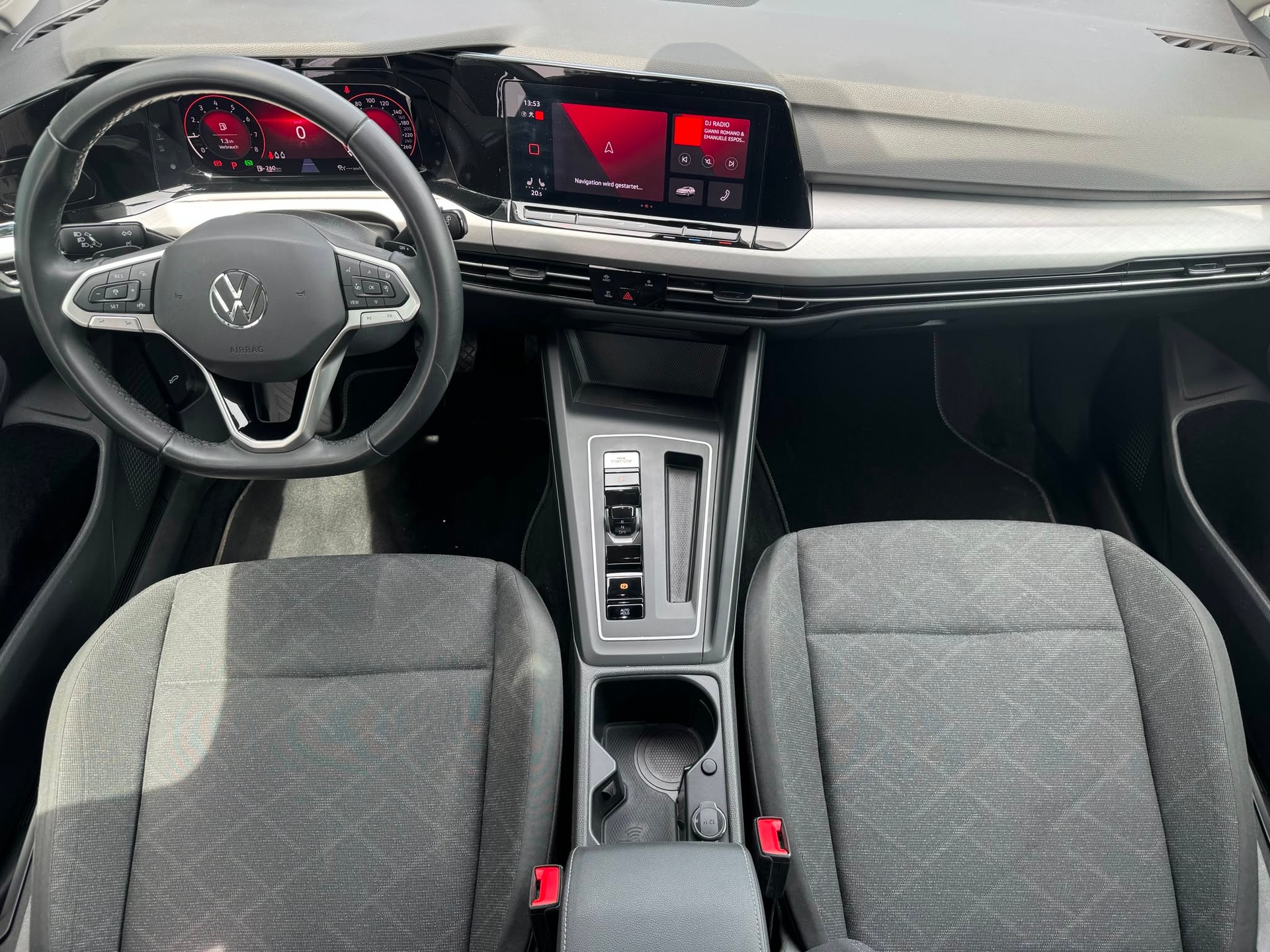 VW Golf 1.0 eTSI mHEV ACTLife DSG-image-7
