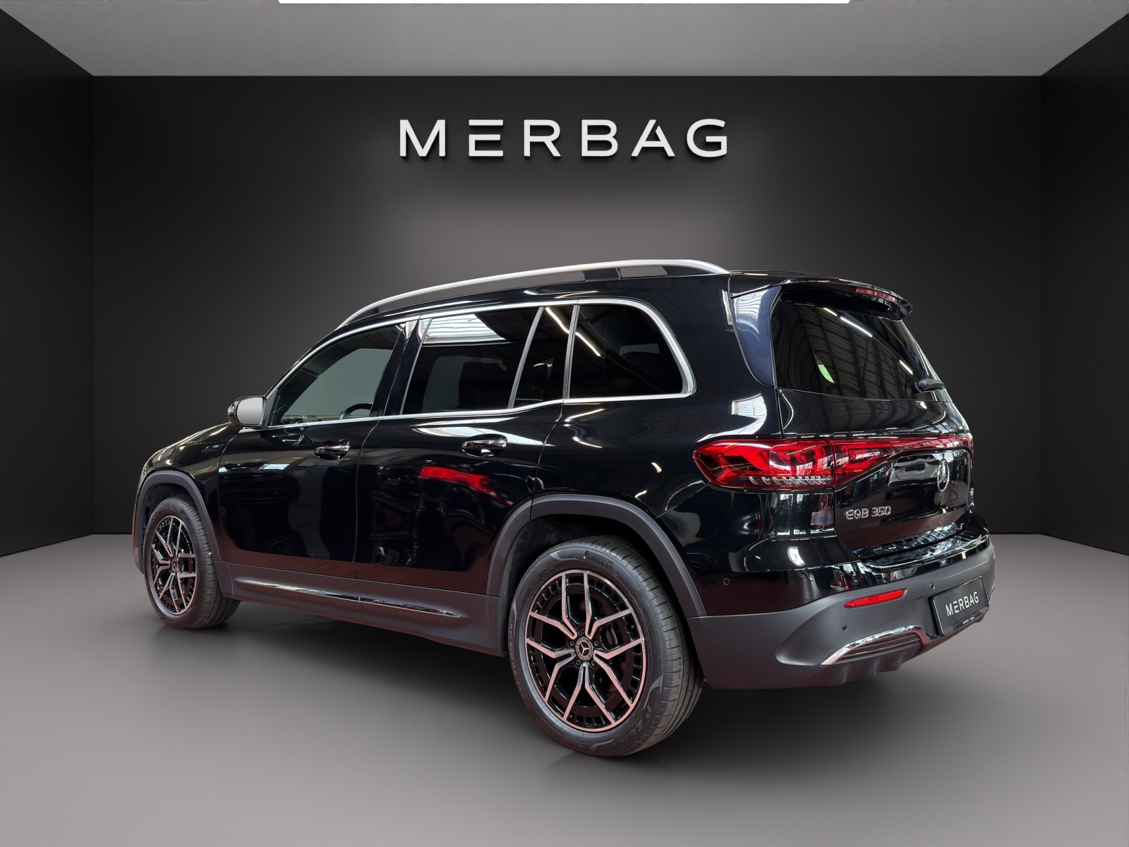 MERCEDES-BENZ EQB 350 AMG Line 4Matic-image-10