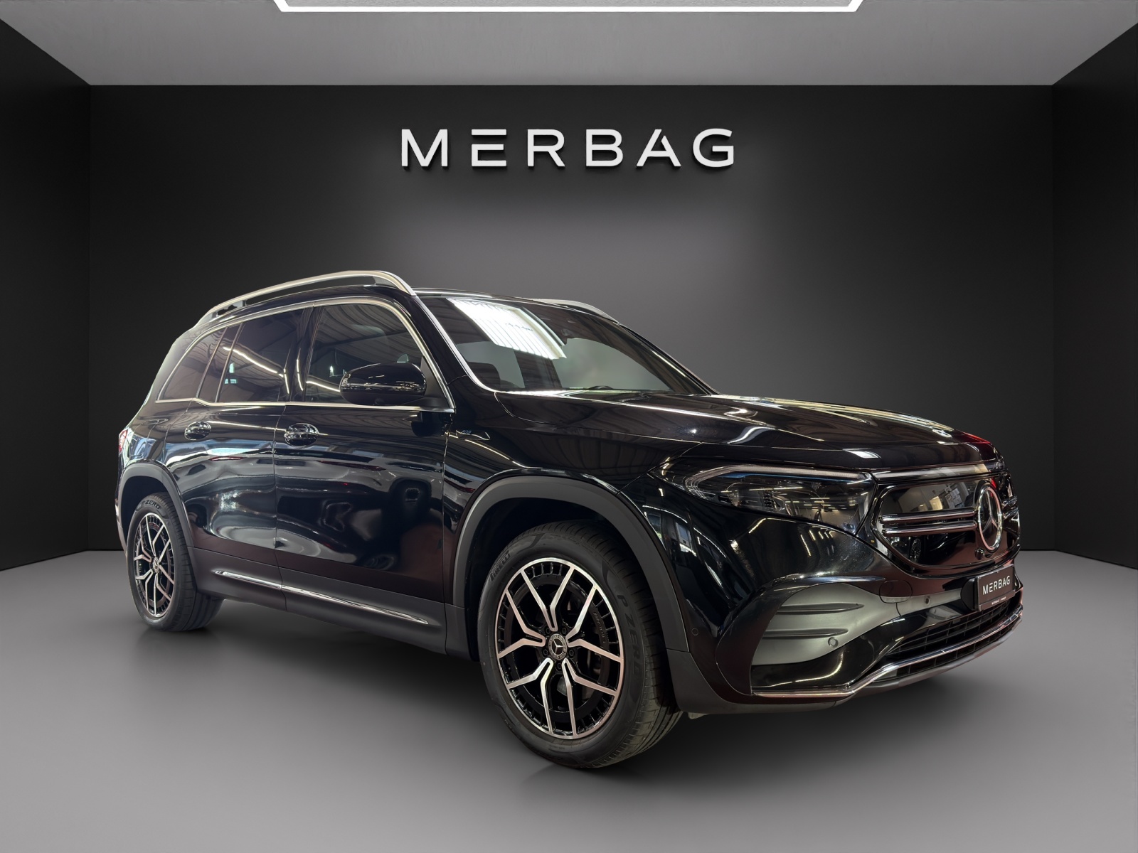 MERCEDES-BENZ EQB 350 AMG Line 4Matic-image-3