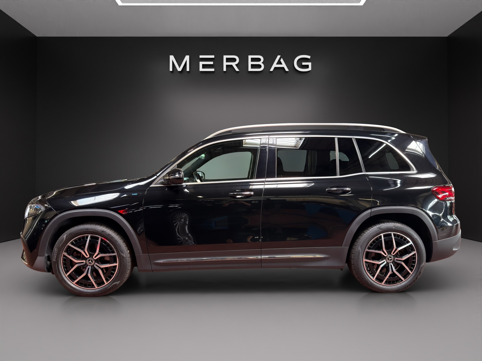 MERCEDES-BENZ EQB 350 AMG Line 4Matic-image-1