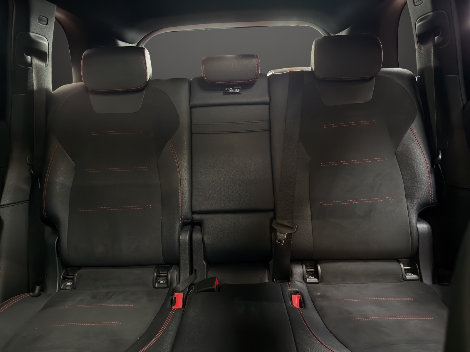 MERCEDES-BENZ EQB 350 AMG Line 4Matic-image-9