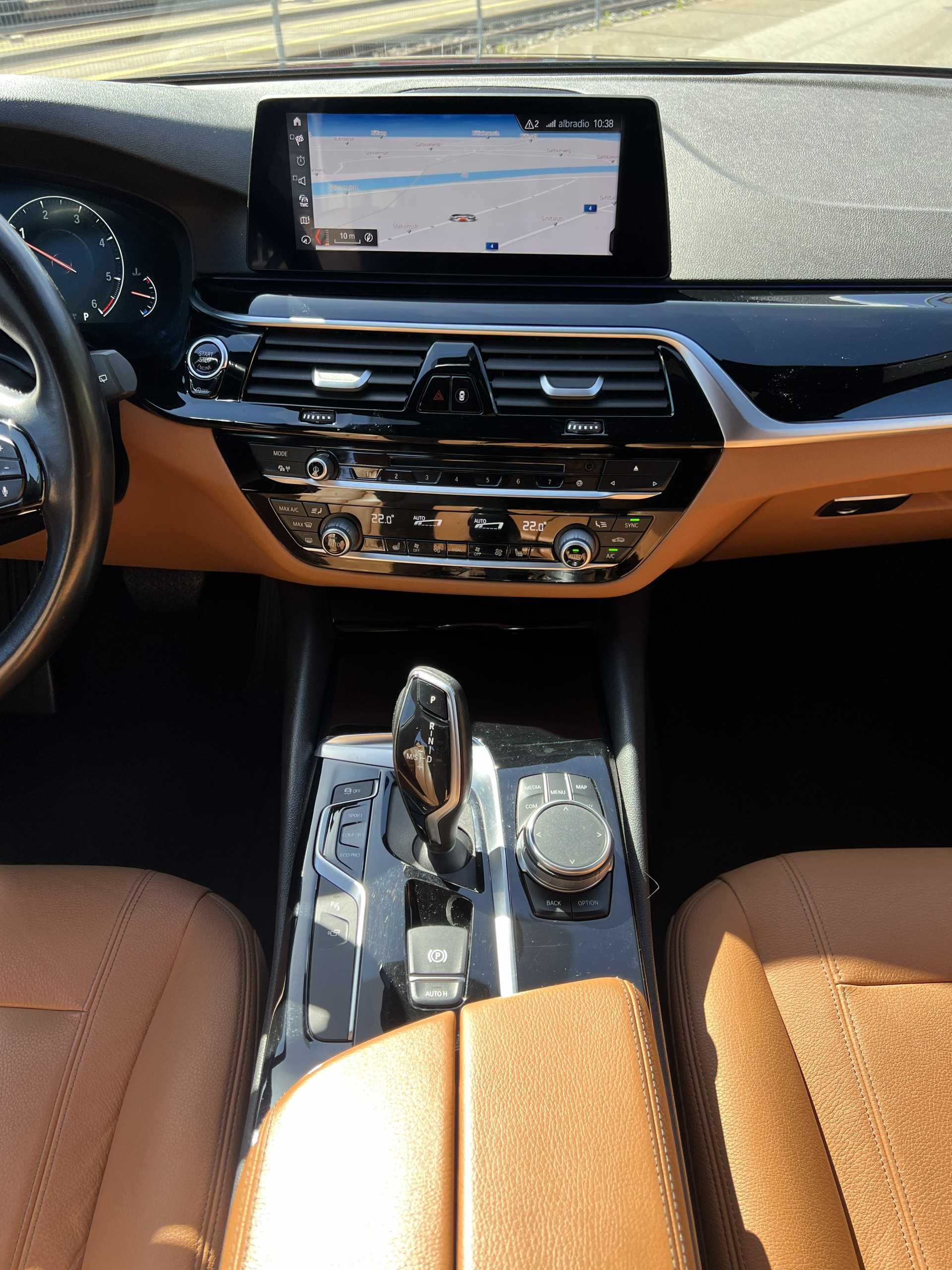 BMW 520d xDrive Touring Steptronic-image-23