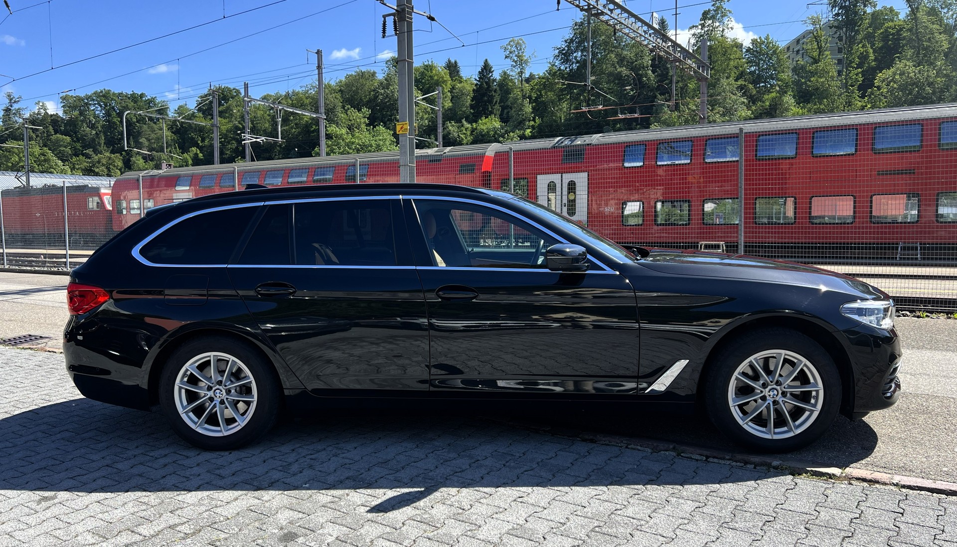 BMW 520d xDrive Touring Steptronic-image-5