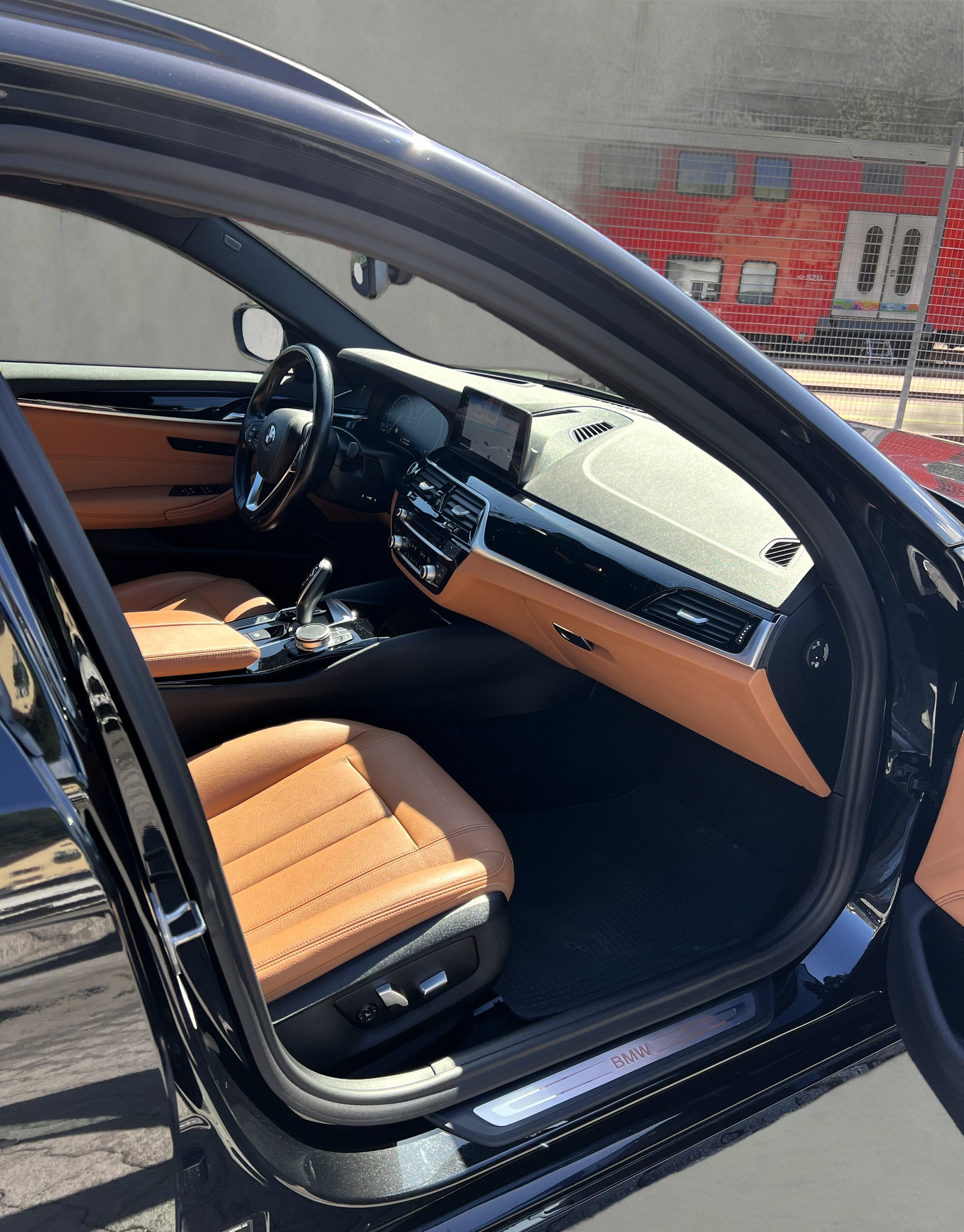 BMW 520d xDrive Touring Steptronic-image-14