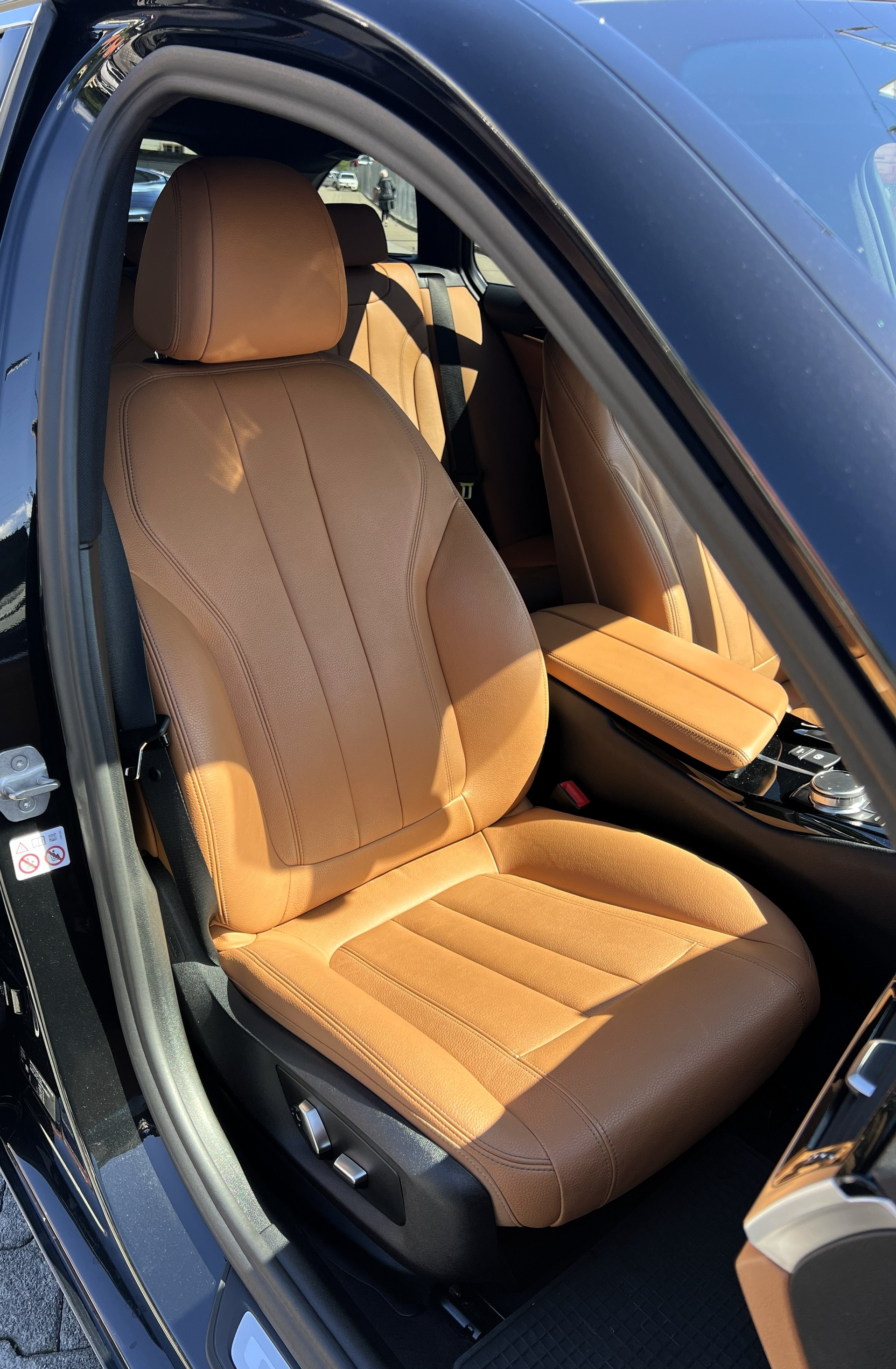 BMW 520d xDrive Touring Steptronic-image-15