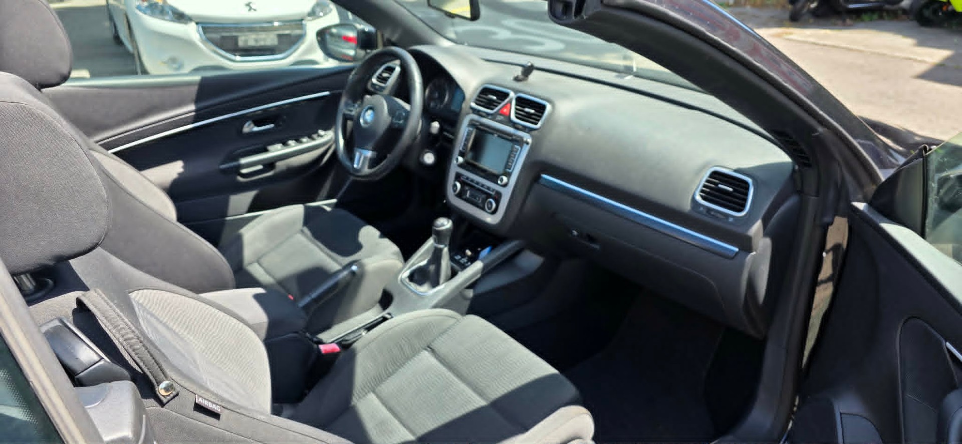 VW Eos 2.0 TSI-image-10