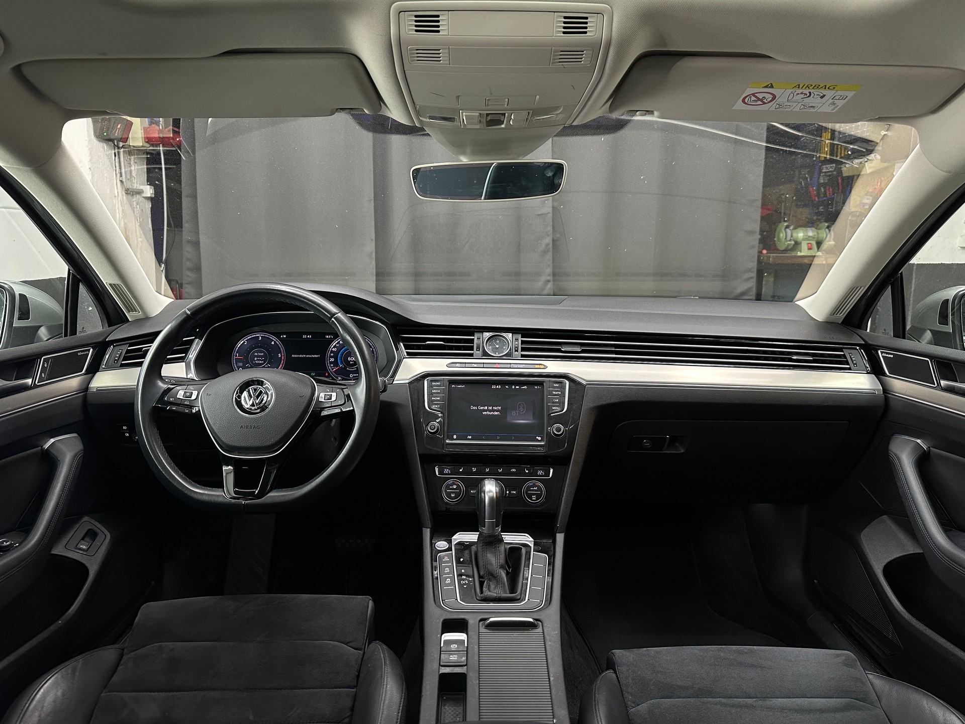 VW Passat Variant 2.0 TDI BMT High. DSG 4Motion-image-8