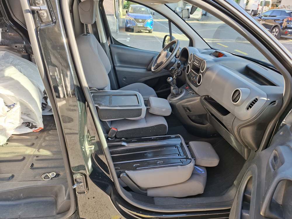 PEUGEOT Partner Kaw. L1 1.6 98 Urban-image-16