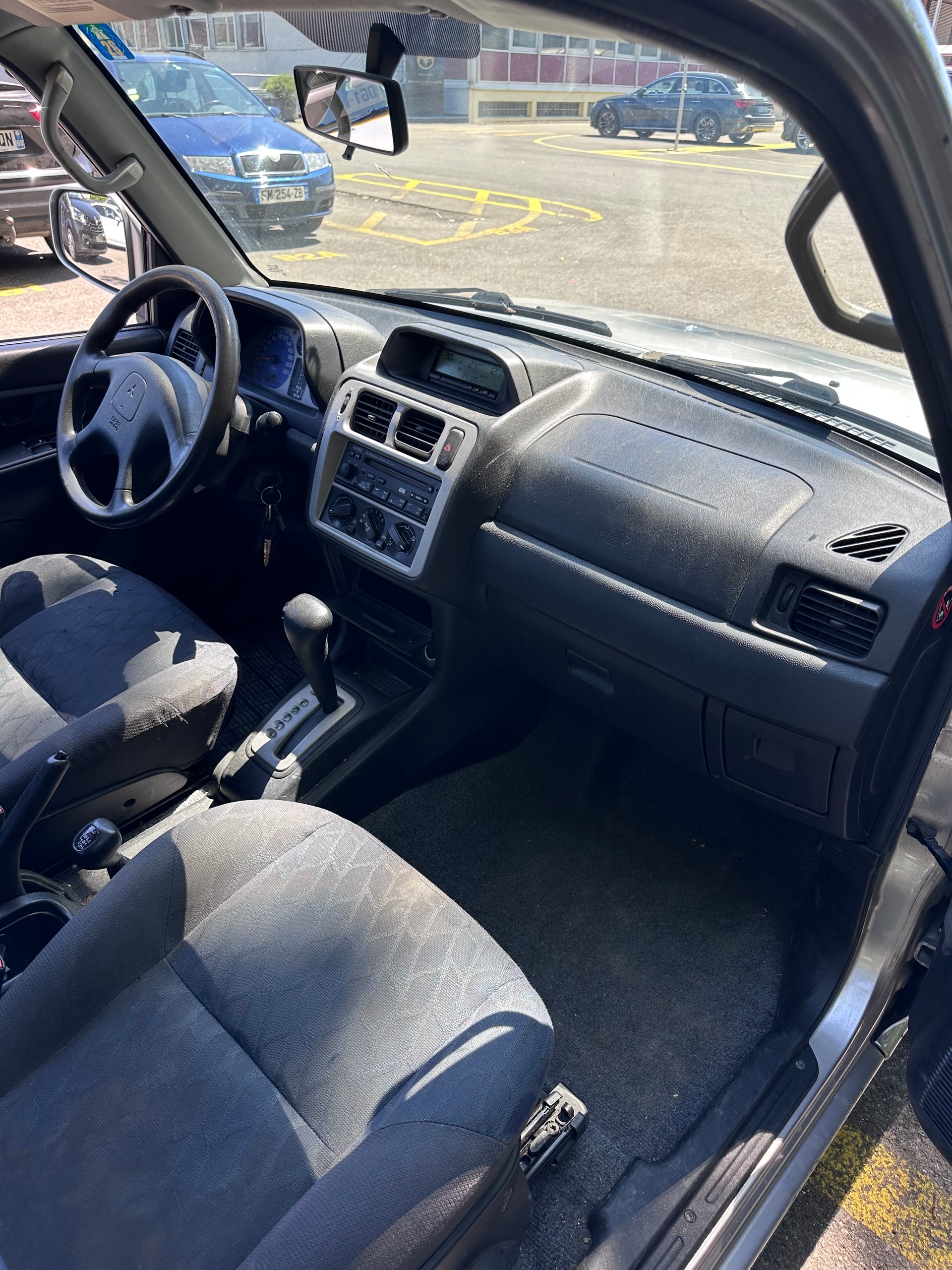 MITSUBISHI Pajero Pinin 2.0 Premium-image-7