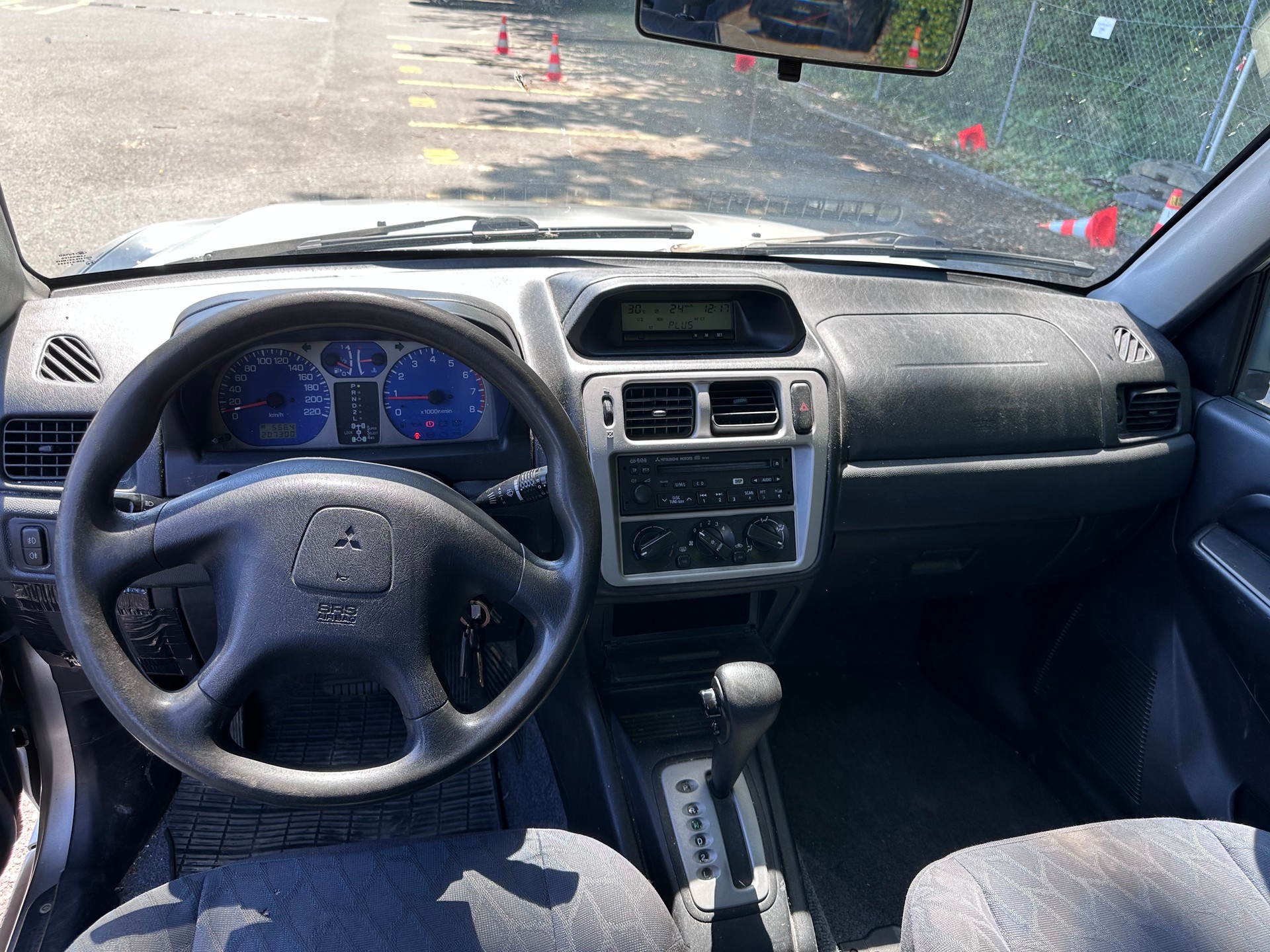 MITSUBISHI Pajero Pinin 2.0 Premium-image-9