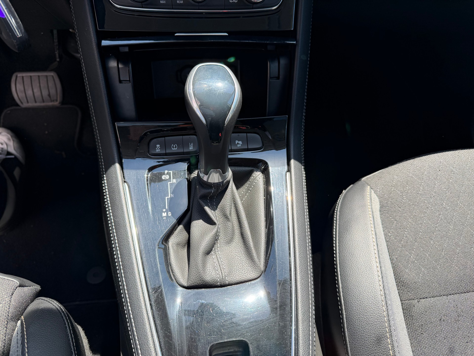 OPEL Grandland X 1.2i TP Excellence Automatik-image-9