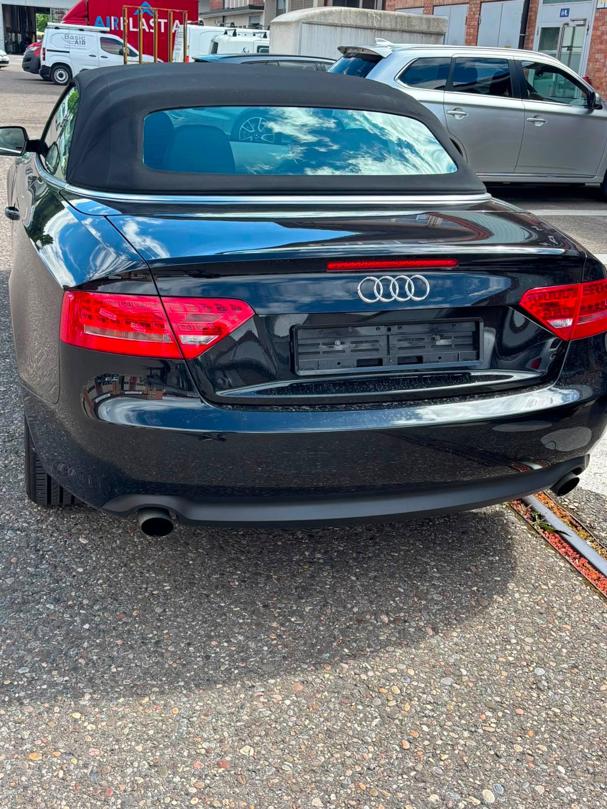 AUDI AUDI A5 quattro S-Tronic-image-1