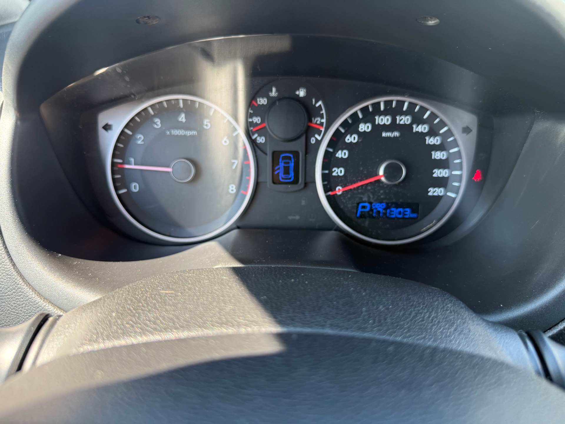 HYUNDAI i20 1.4 Premium Automatic-image-11