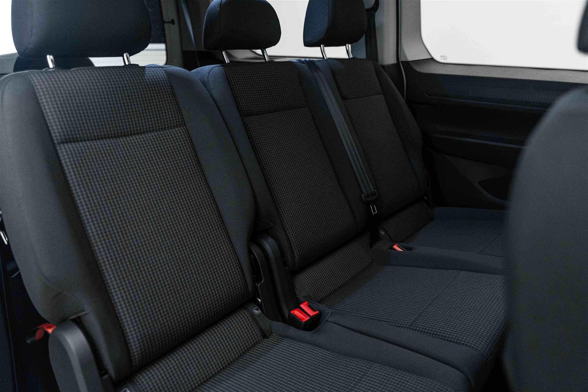 VW Caddy Maxi 2.0 TDi 4Motion 7-Plätzer NEW-image-15