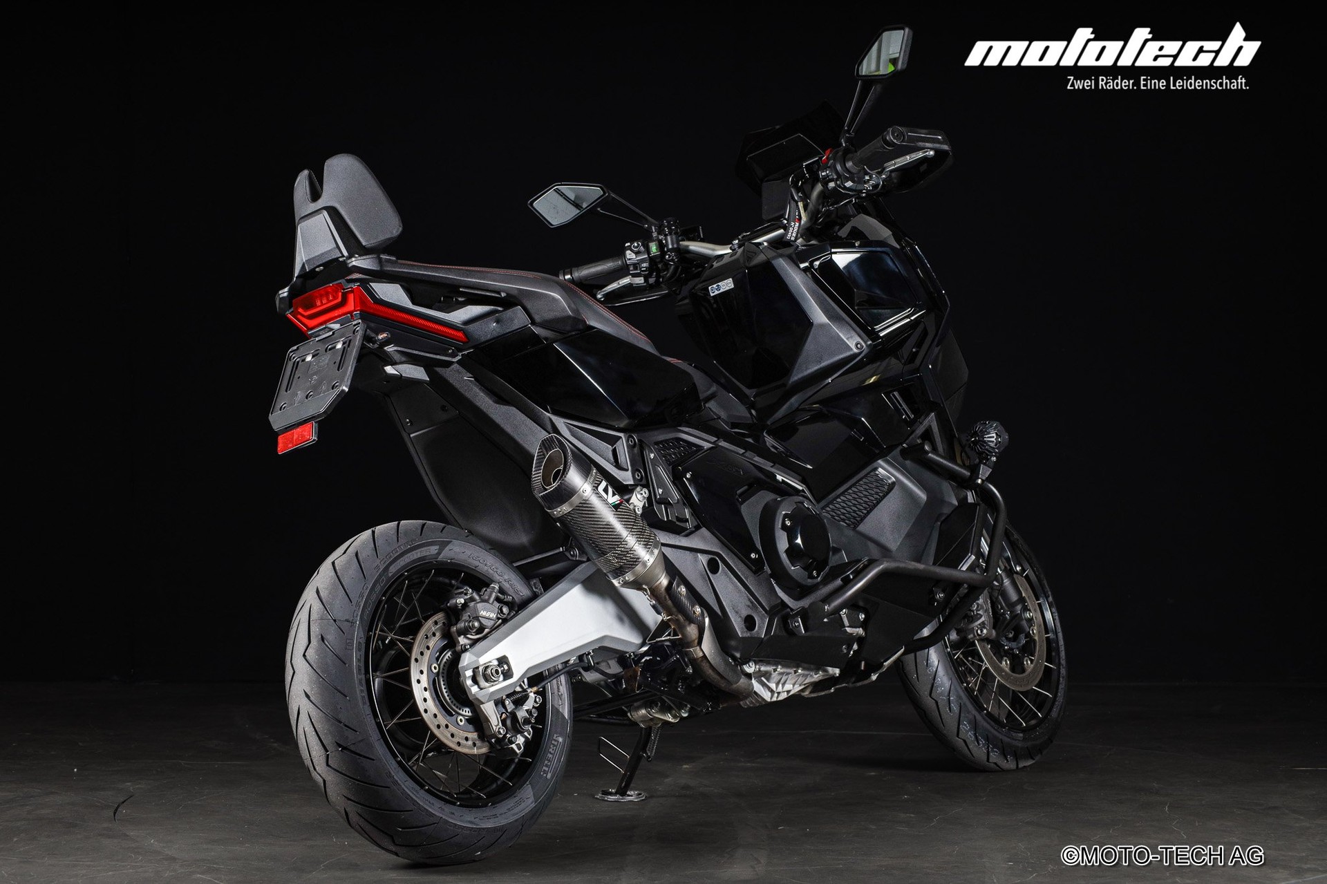 HONDA X-ADV 750 (35kW) LEO VINCE-showroom-element-2