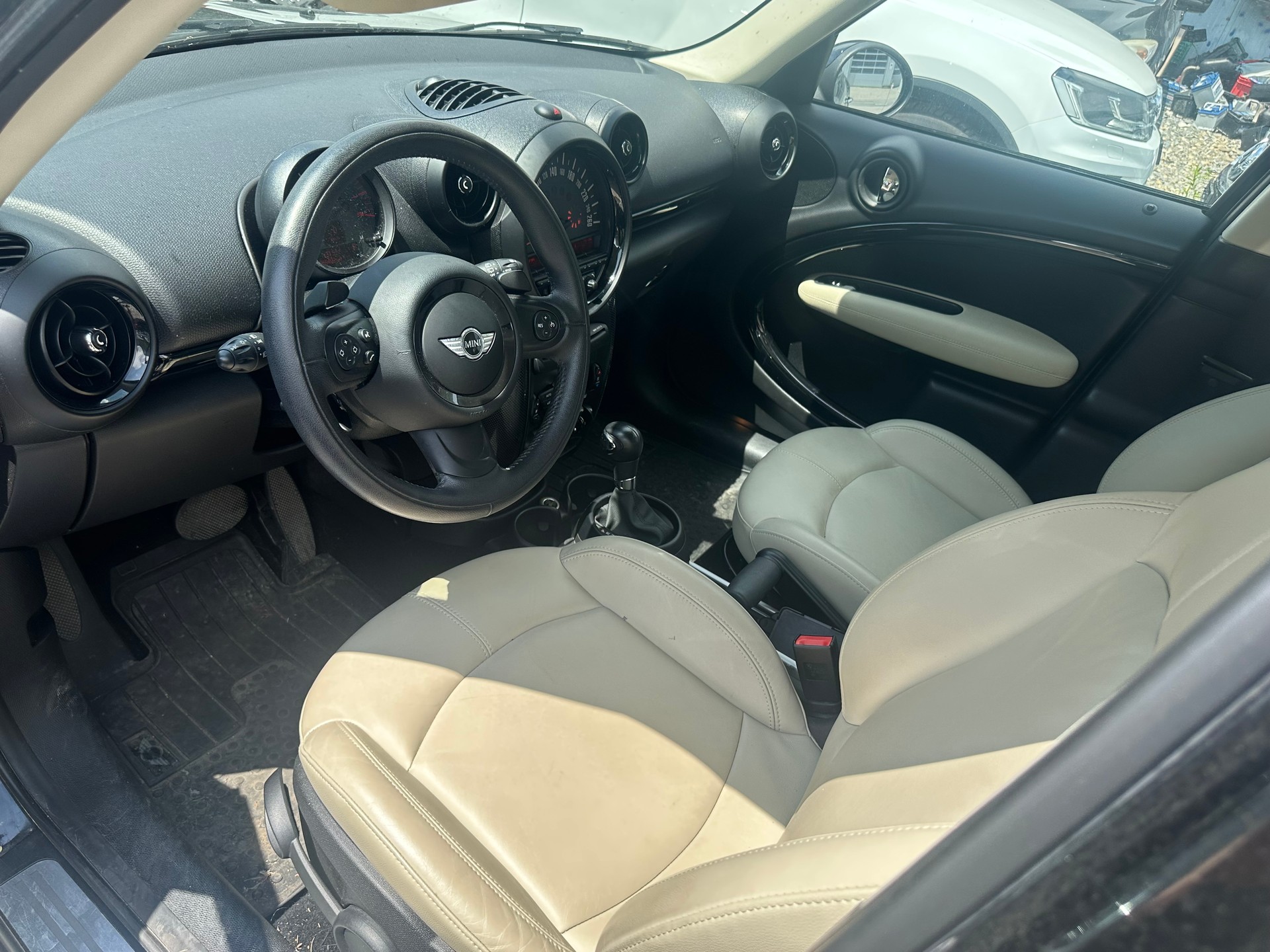 MINI Countryman Cooper ALL4 Steptronic-image-10