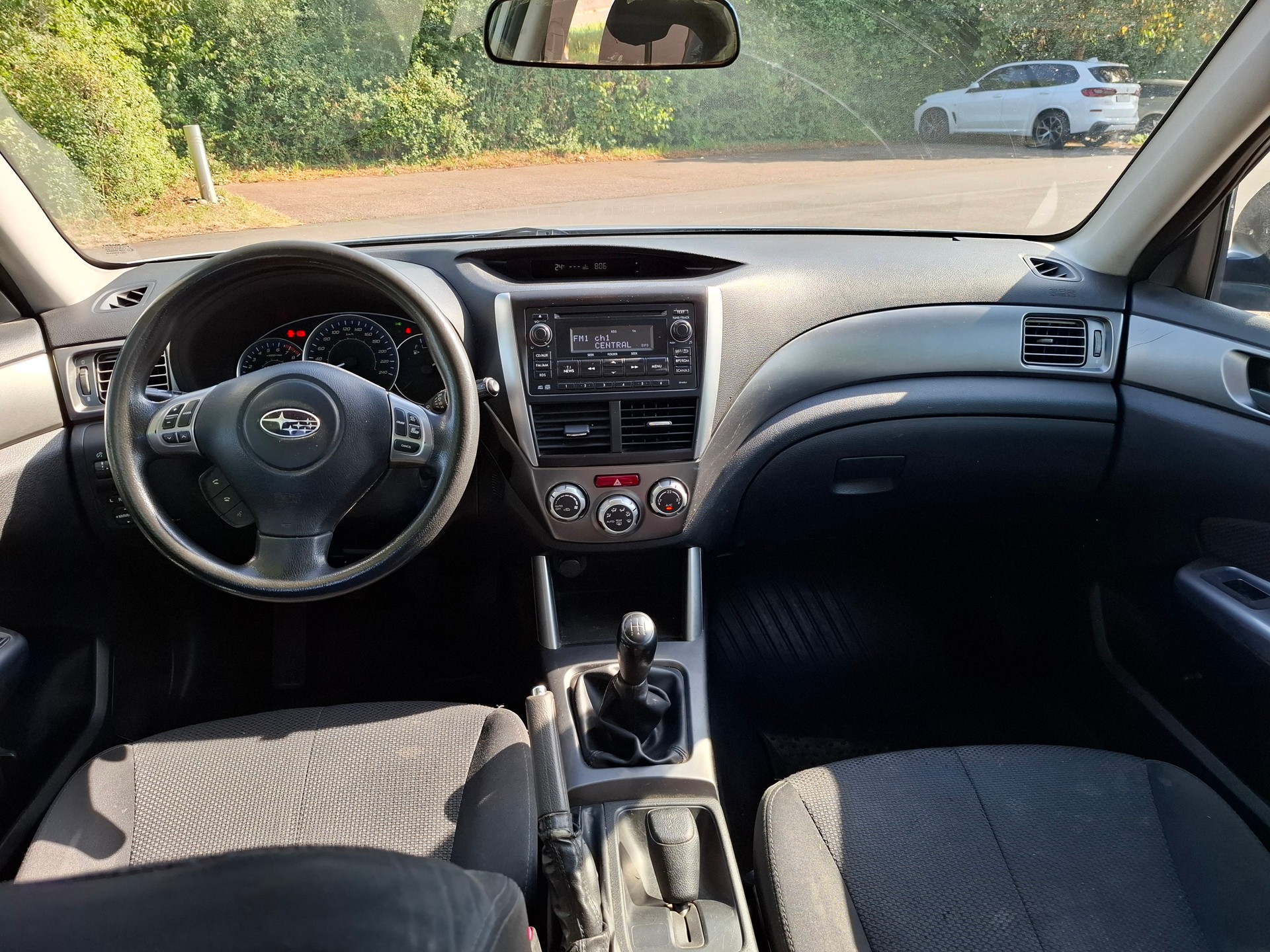 SUBARU Forester 2.0X Swiss-image-9
