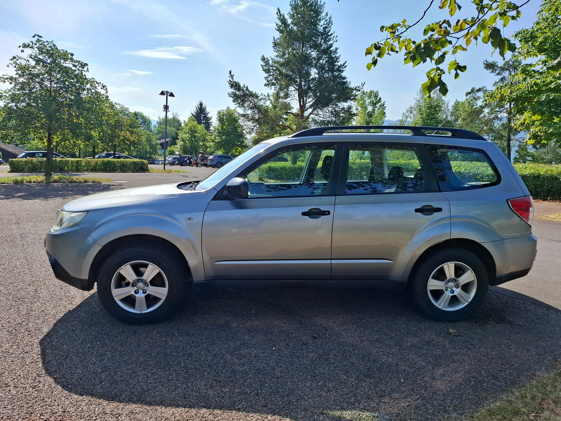 SUBARU Forester 2.0X Swiss-image-3
