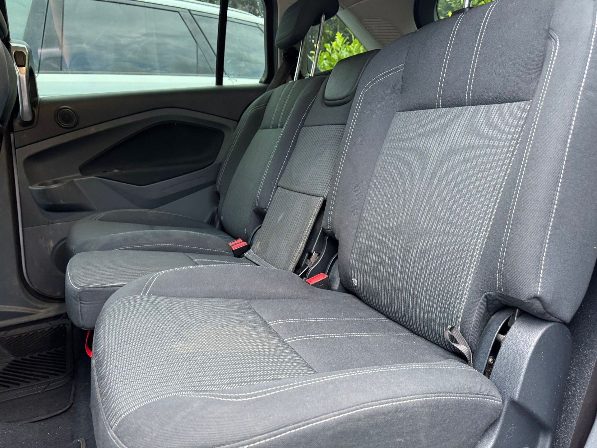 FORD C-Max 1.6 TDCi Carving-image-10