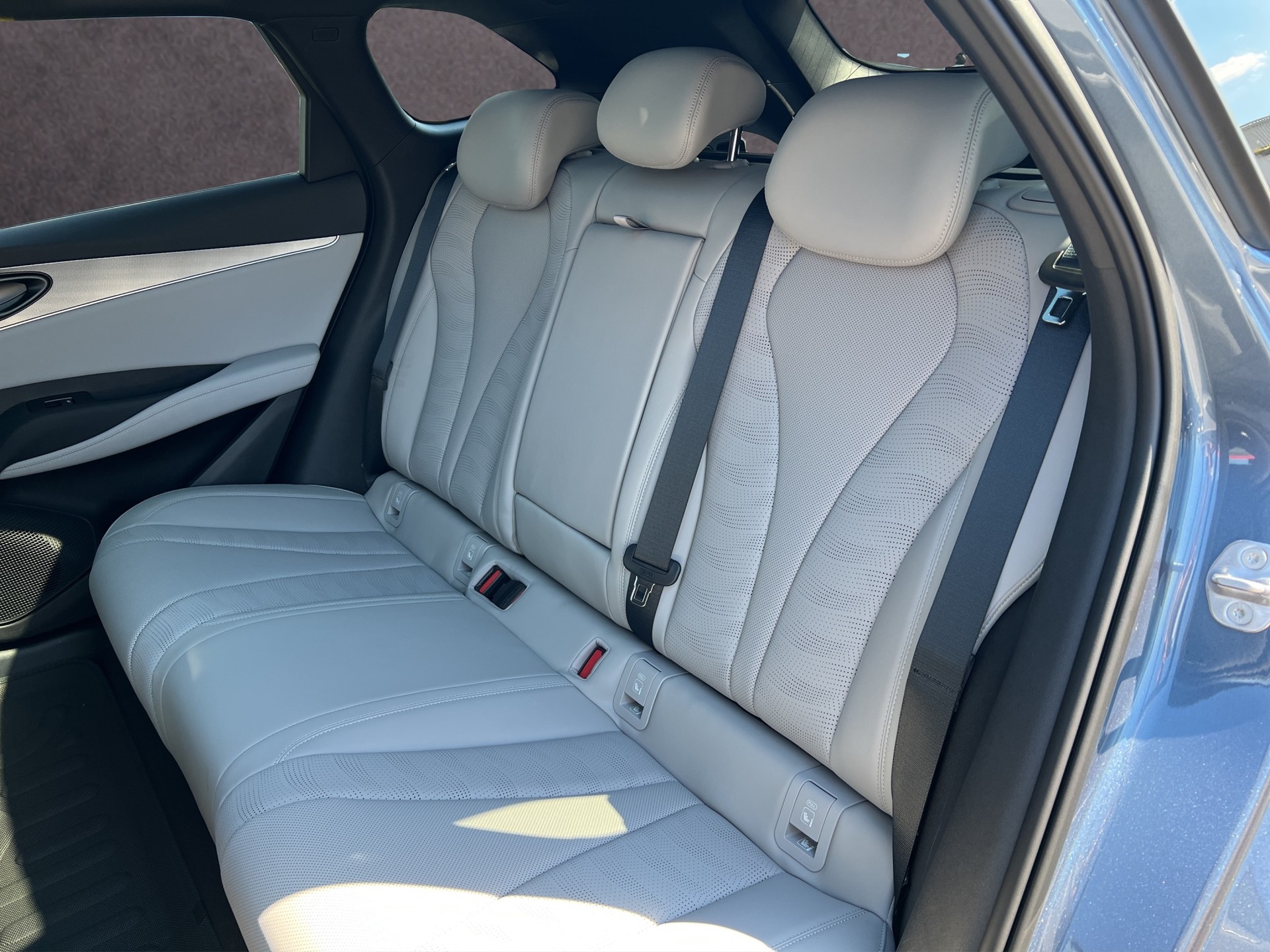 BYD Seal 6 DM-i Touring Comfort-image-14