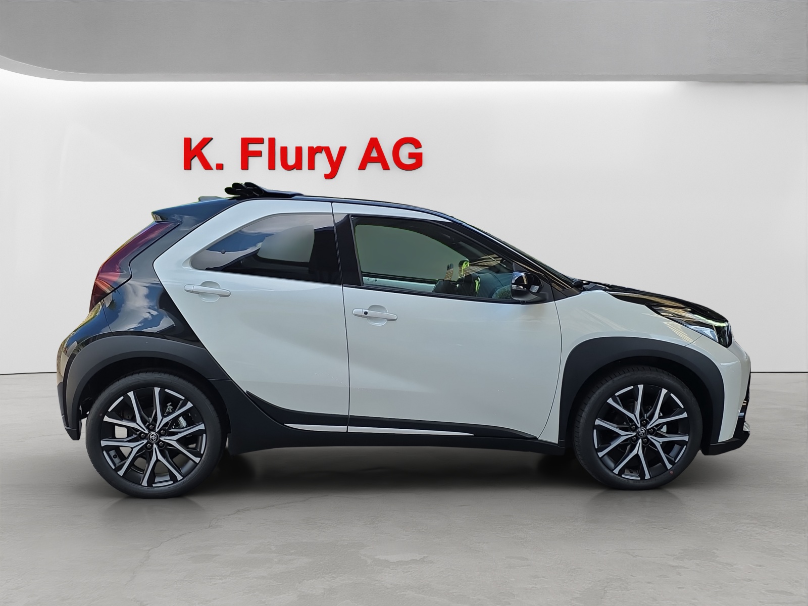 TOYOTA Aygo X 1.5 VVT-i HSD GR Sport-image-5
