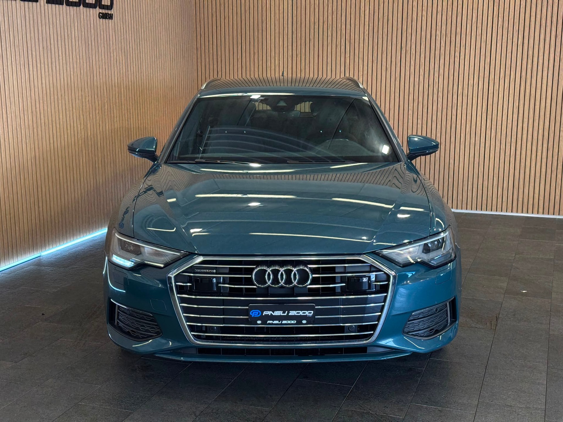 AUDI A6 Avant 40 TDI Design quattro S-tronic-image-1
