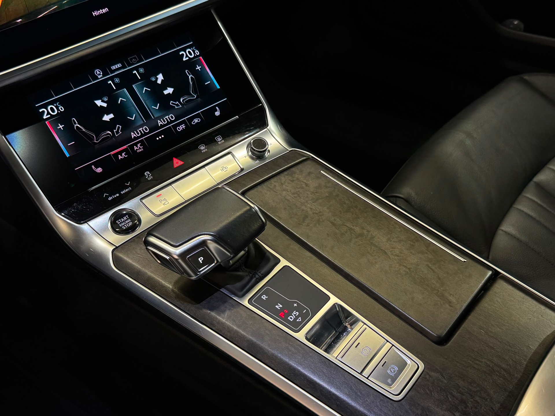 AUDI A6 Avant 40 TDI Design quattro S-tronic-image-11