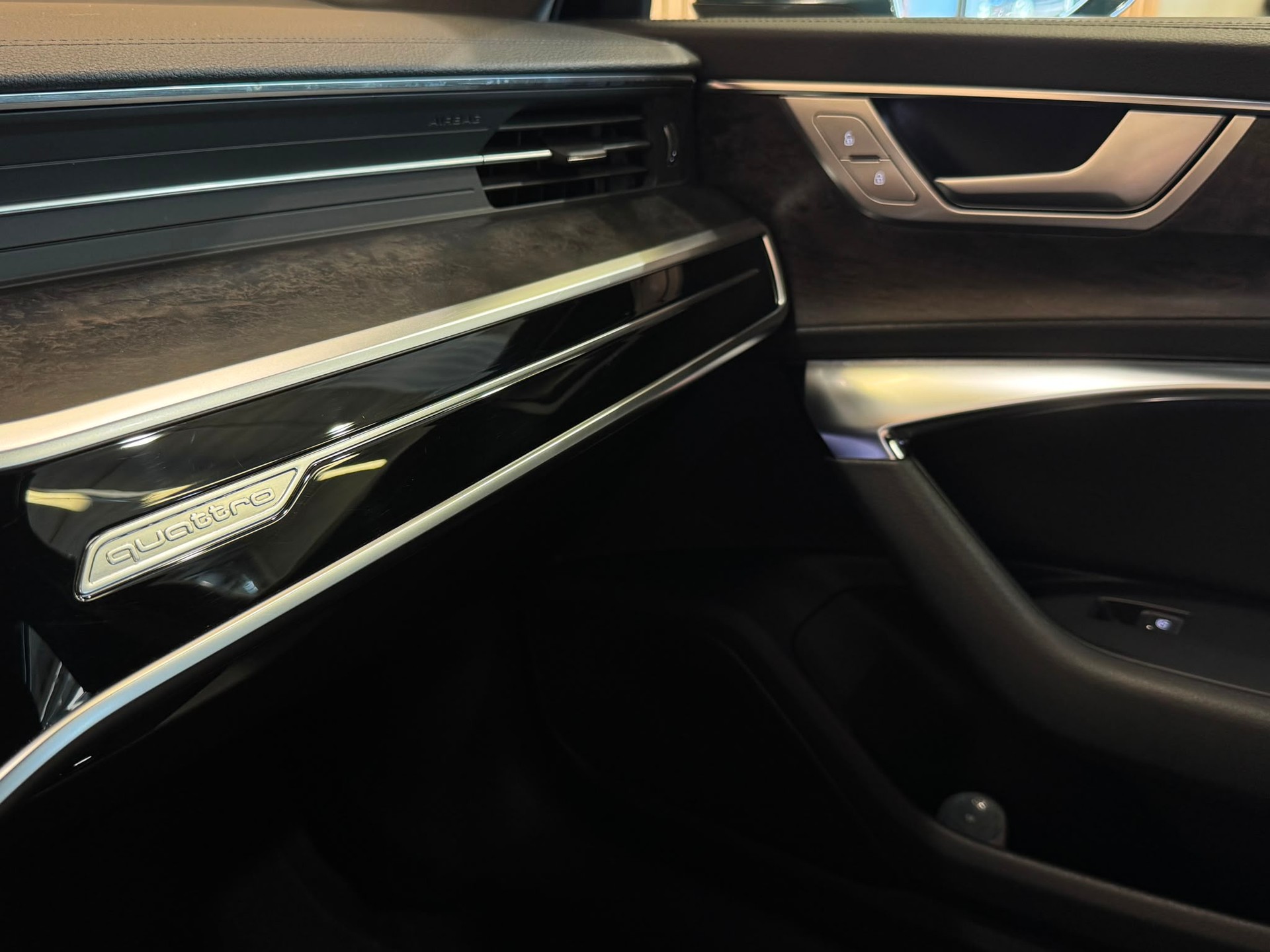 AUDI A6 Avant 40 TDI Design quattro S-tronic-image-14