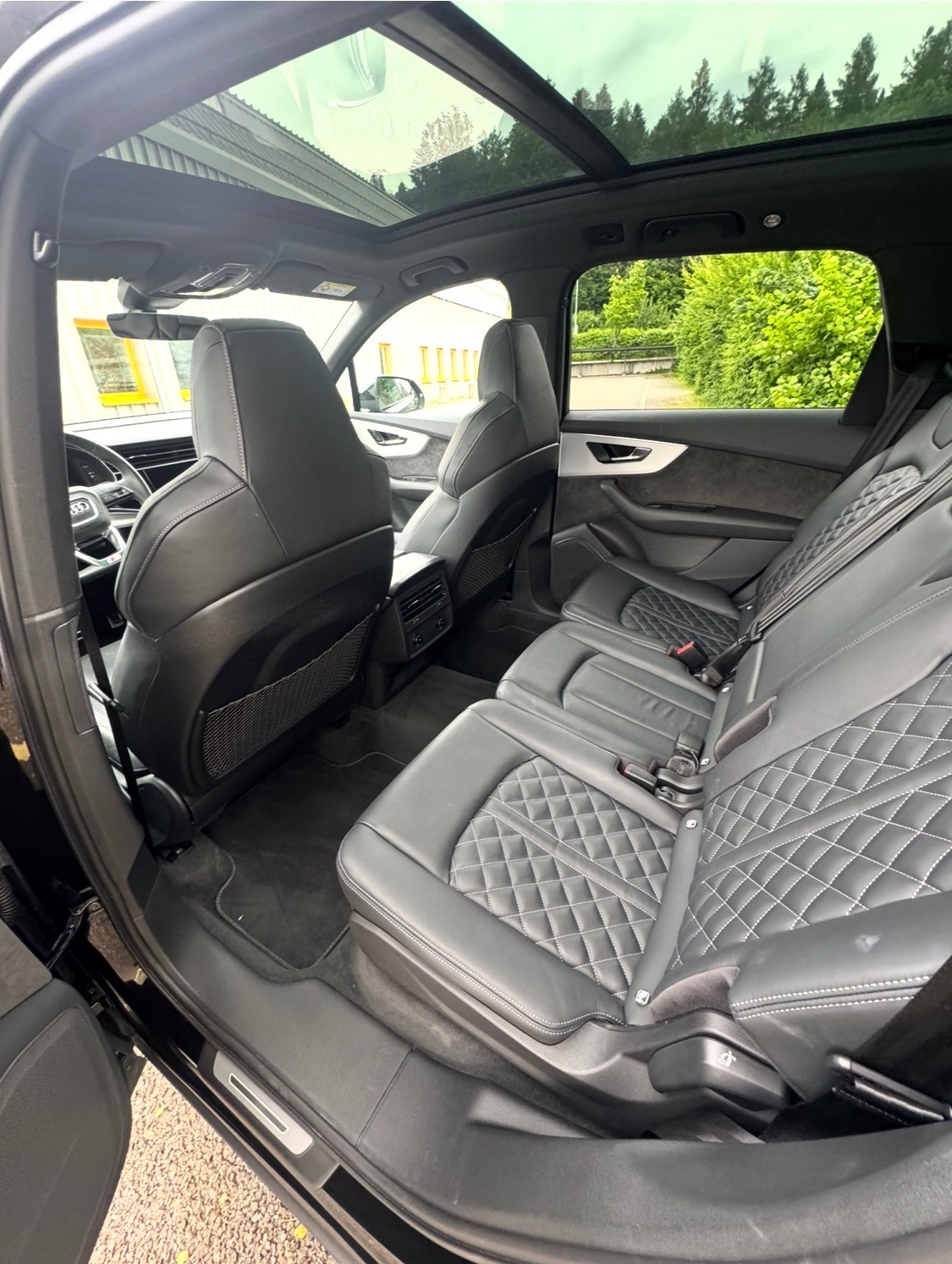 AUDI SQ7 TFSI quattro tiptronic-image-9