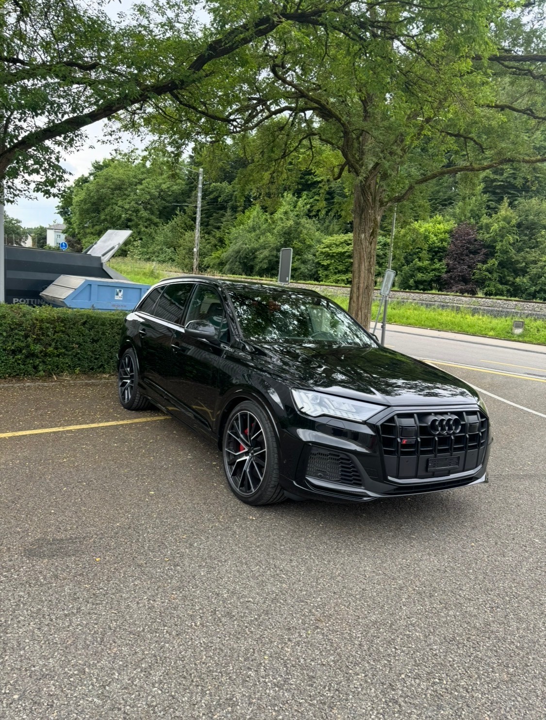 AUDI SQ7 TFSI quattro tiptronic-image-0