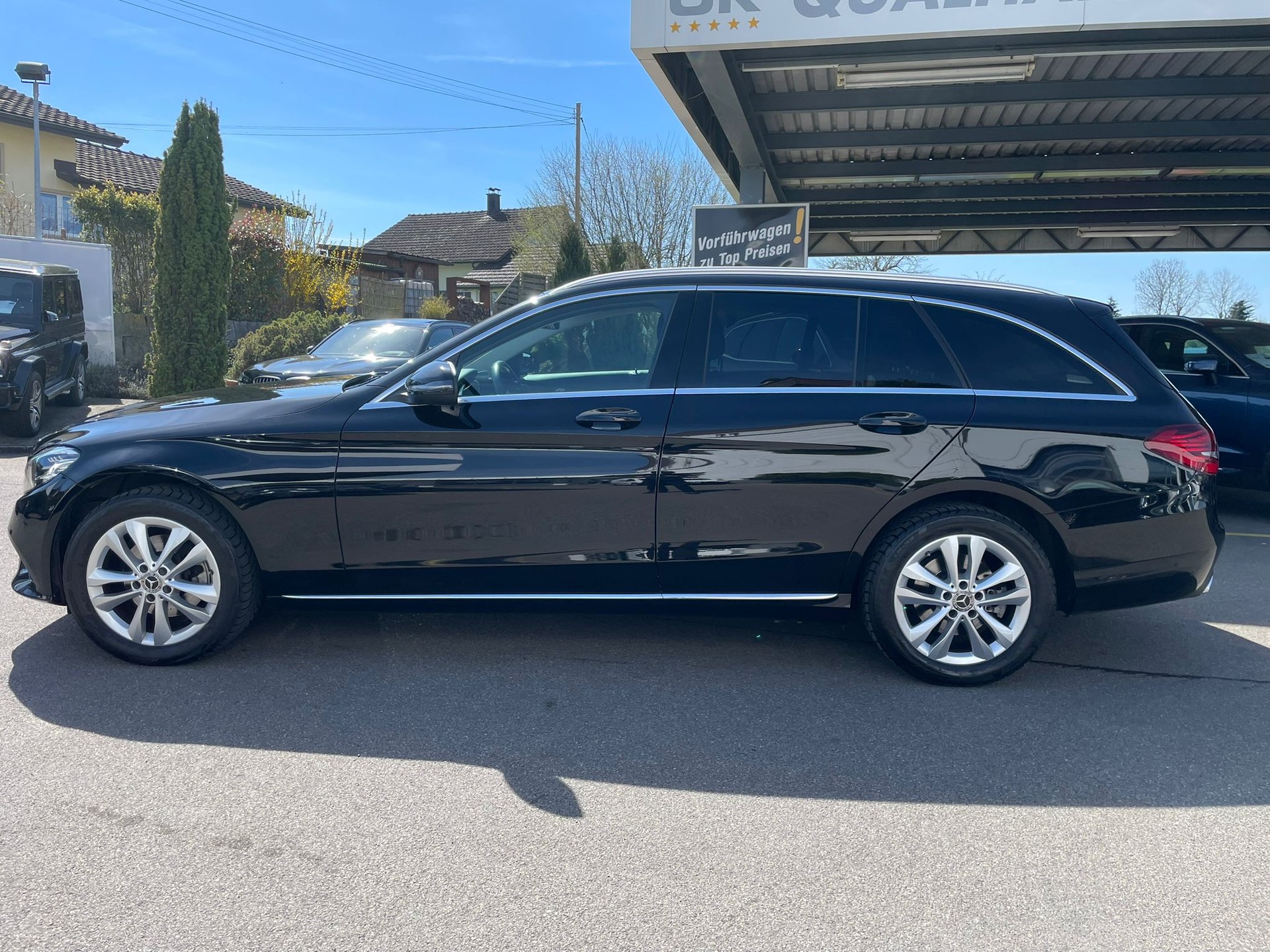 MERCEDES-BENZ C 200 Swiss Star Avantgarde 4M 9G-Tronic-image-3